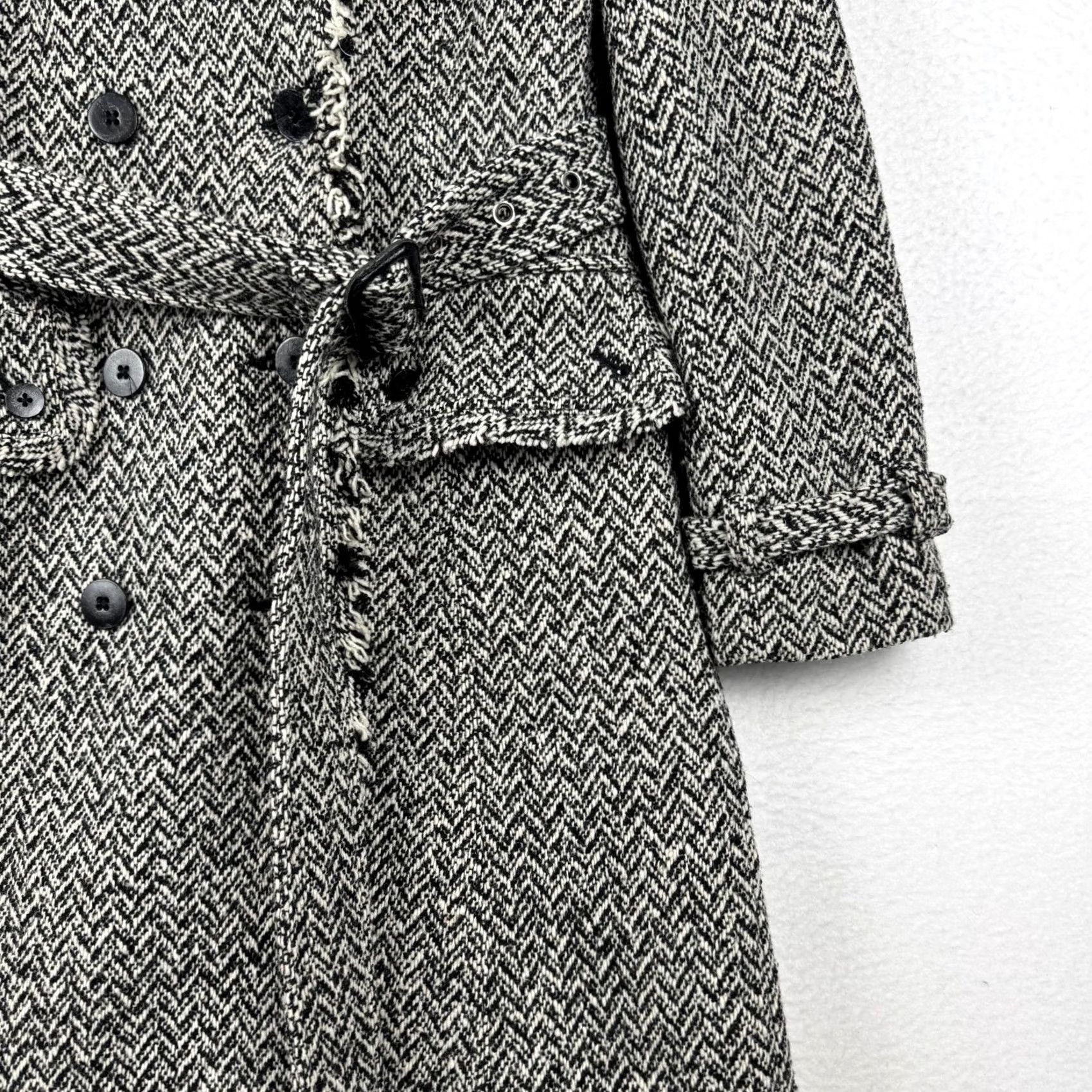 Banana Republic VINTAGE Banana Republic Women's M Wool Tweed Double Breasted Trench Coat Size M / US 6-8 / IT 42-44 - 3 Thumbnail
