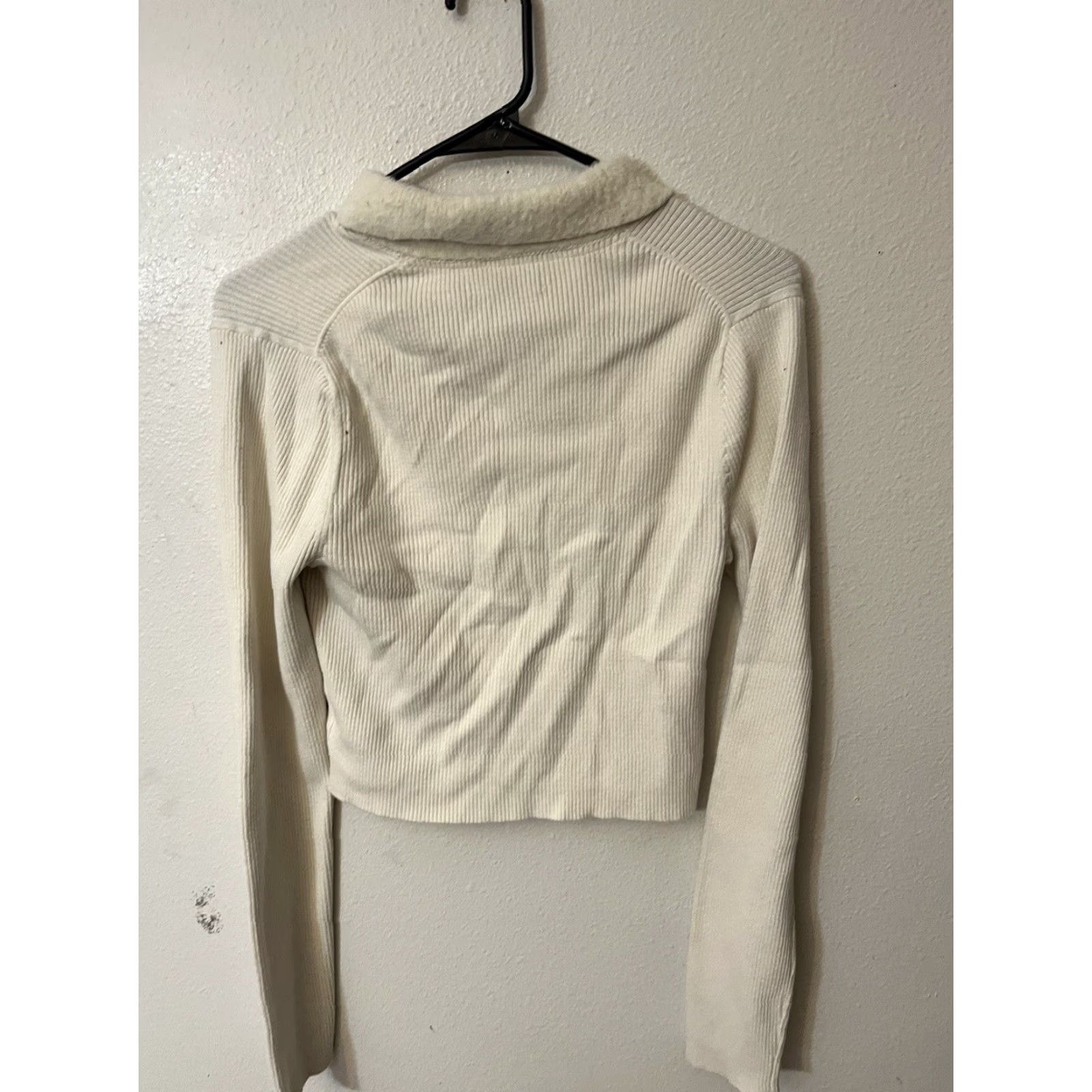 Vintage VINTAGE American Eagle Women's Sweater Full Zip Mock Neck Fur Ivory Size L Size L / US 10 / IT 46 - 3 Thumbnail
