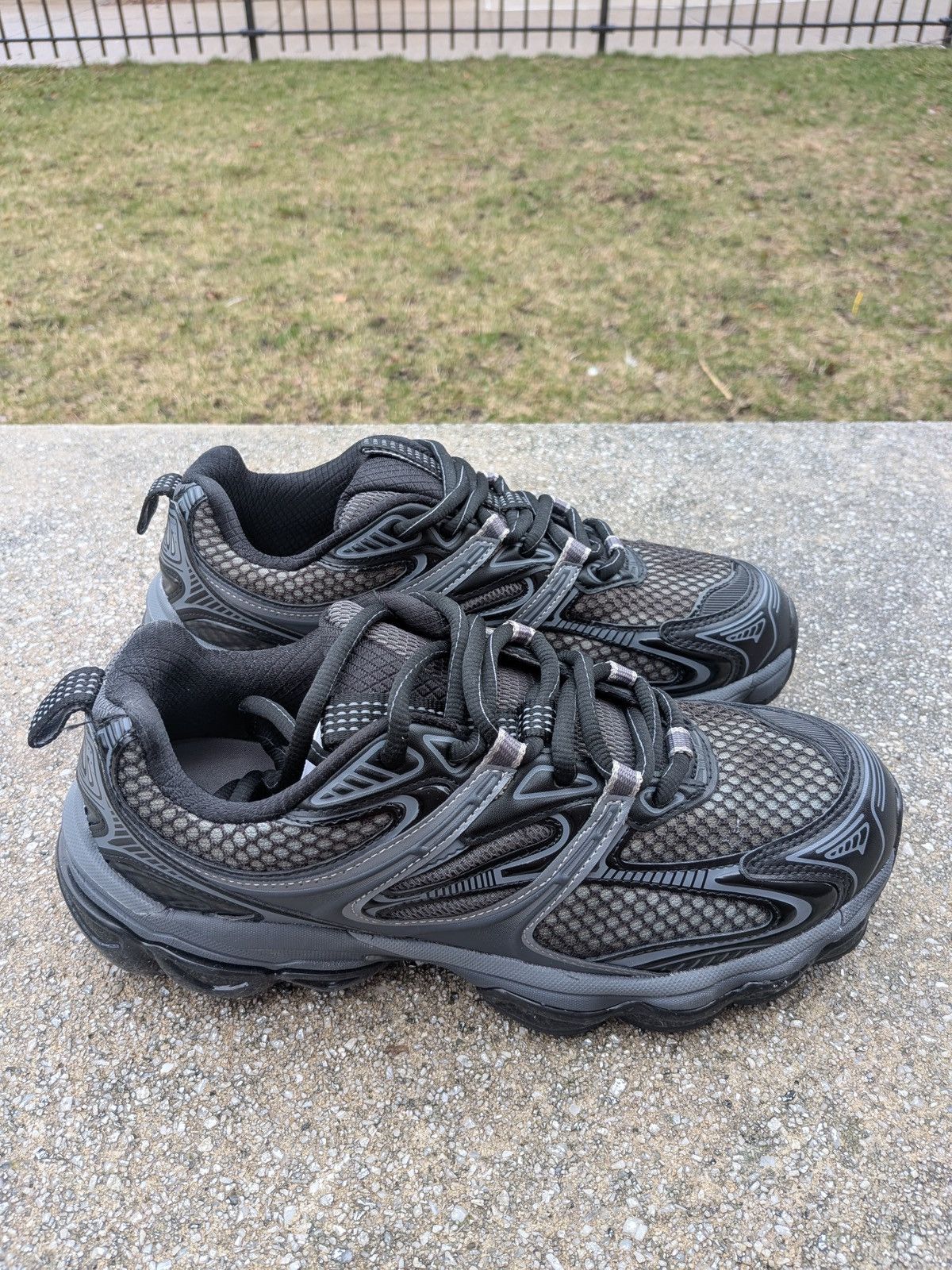Zara CHUNKY SOLE TRAINERS Size US 9 / EU 42 - 1 Thumbnail