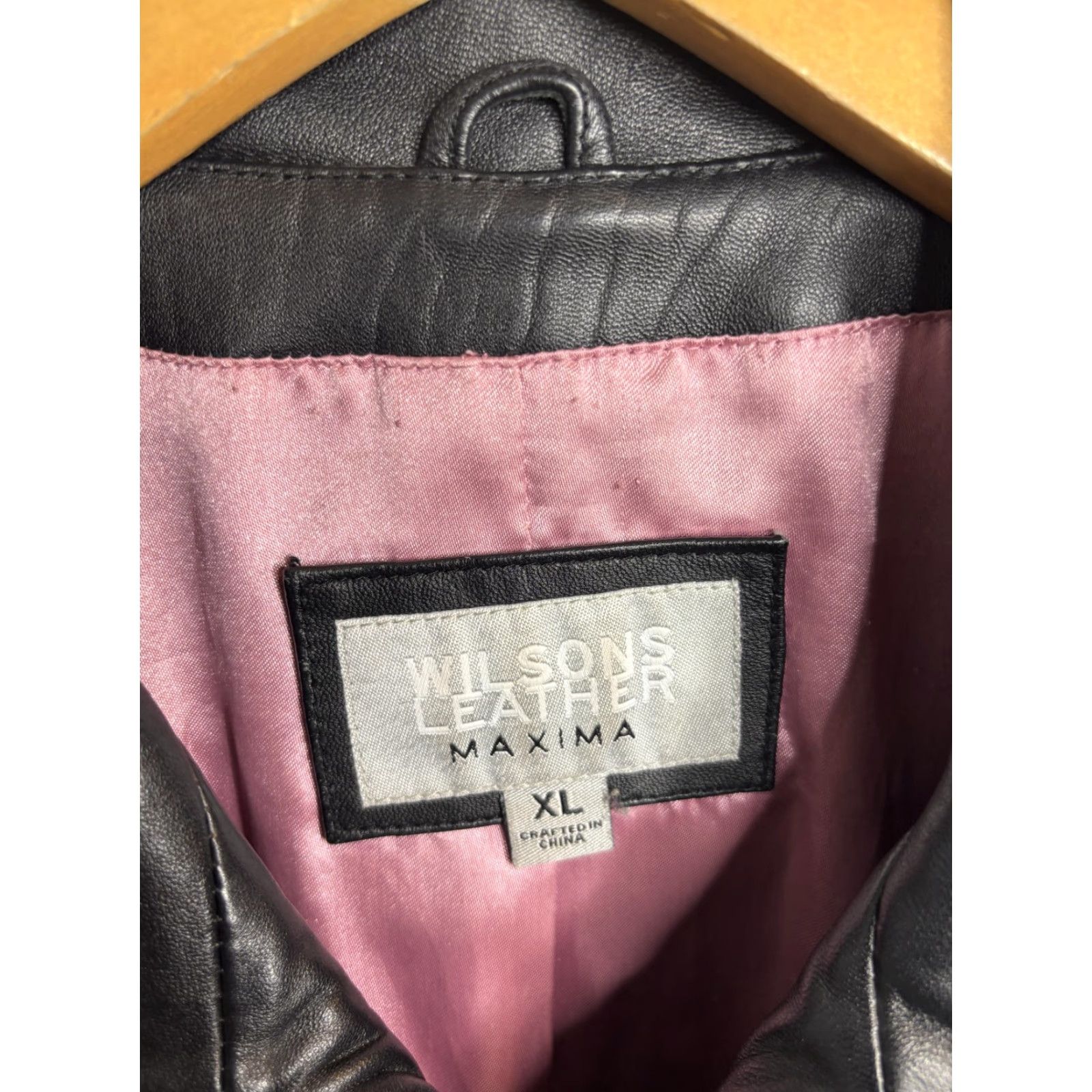 Vintage VINTAGE? No. Wilsons Leather Jacket Womens XL Black Maxima Full Zip Pockets Moto Biker Style Size XL / US 12-14 / IT 48-50 - 4 Thumbnail