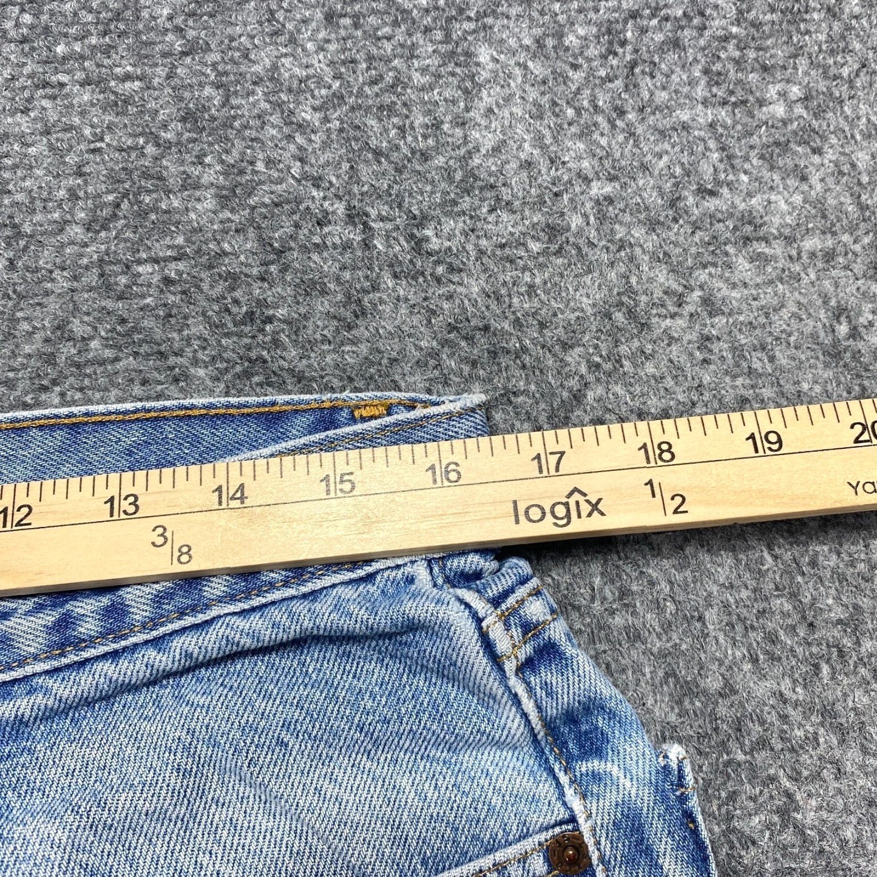 Levi's VINTAGE Levi's Jeans Men 32x27 Blue 901 Relaxed Fit Straight Light Wash 90s Logo Western Workwear Jeans Mens Size US 32 / EU 48 - 2 Thumbnail