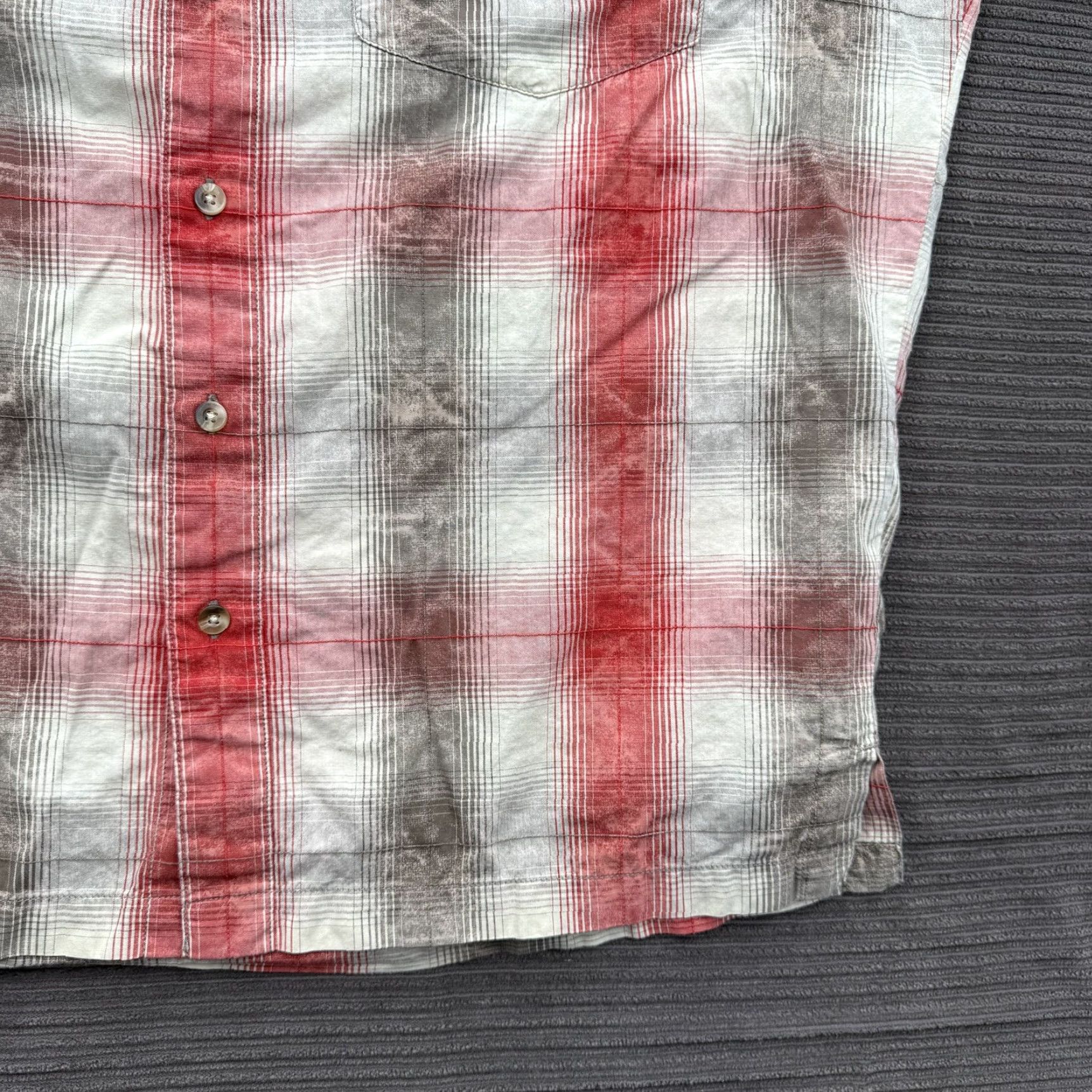 Mountain Hardwear Mountain Hardwear Shirt Mens M Red Plaid Short Sleeve Button Up Outdoor Size US M / EU 48-50 / 2 - 7 Thumbnail
