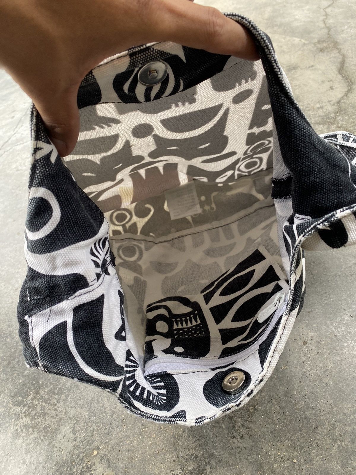 Japanese Brand Vintage Distressed Sun Faded Marimekko Cross Body Bag Size ONE SIZE - 7 Thumbnail