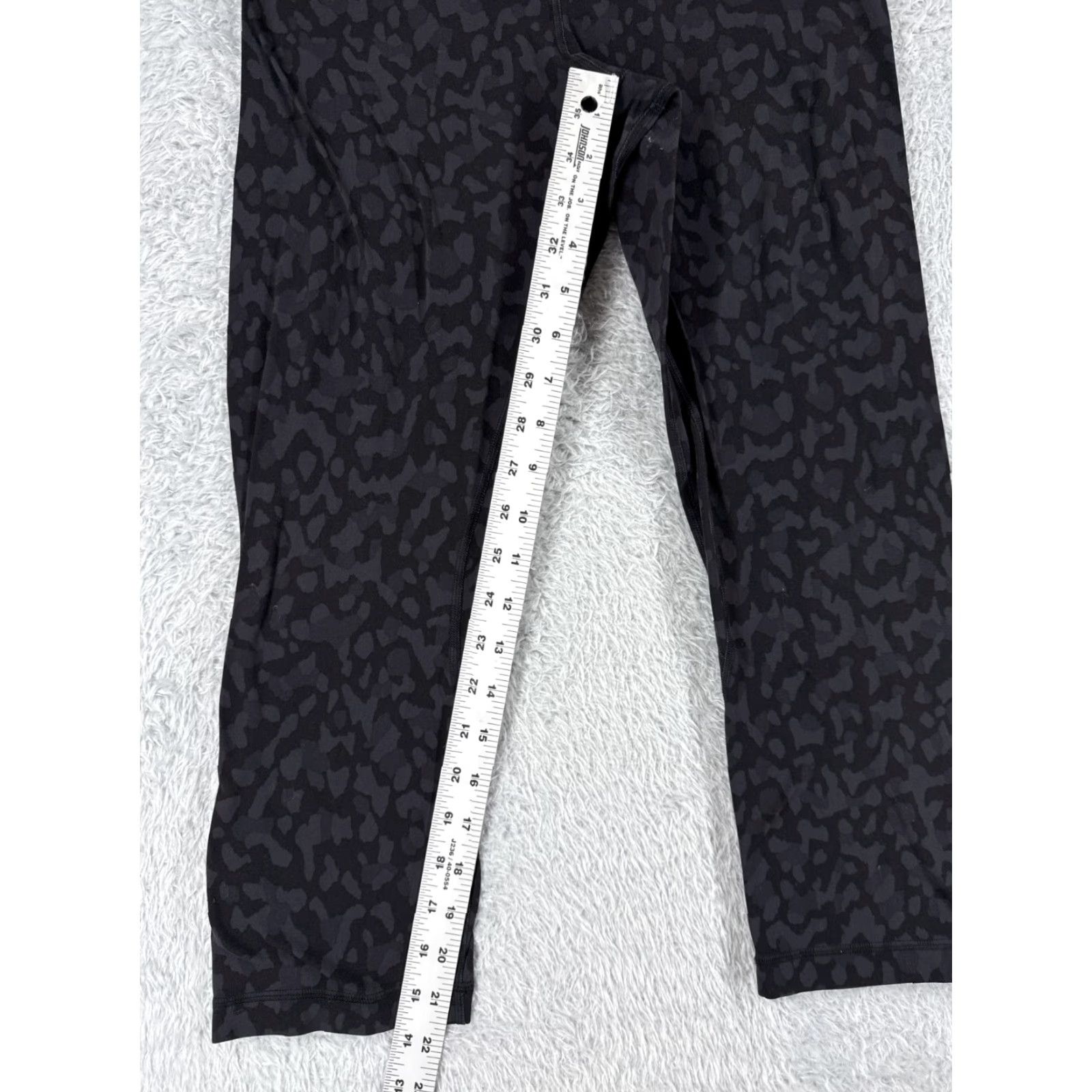 Lululemon Lululemon Align Pants Womens 10 Black Gray Camo Crop 21" Gym Yoga Casual W6AVIS Size 32" / US 10 / IT 46 - 5 Thumbnail