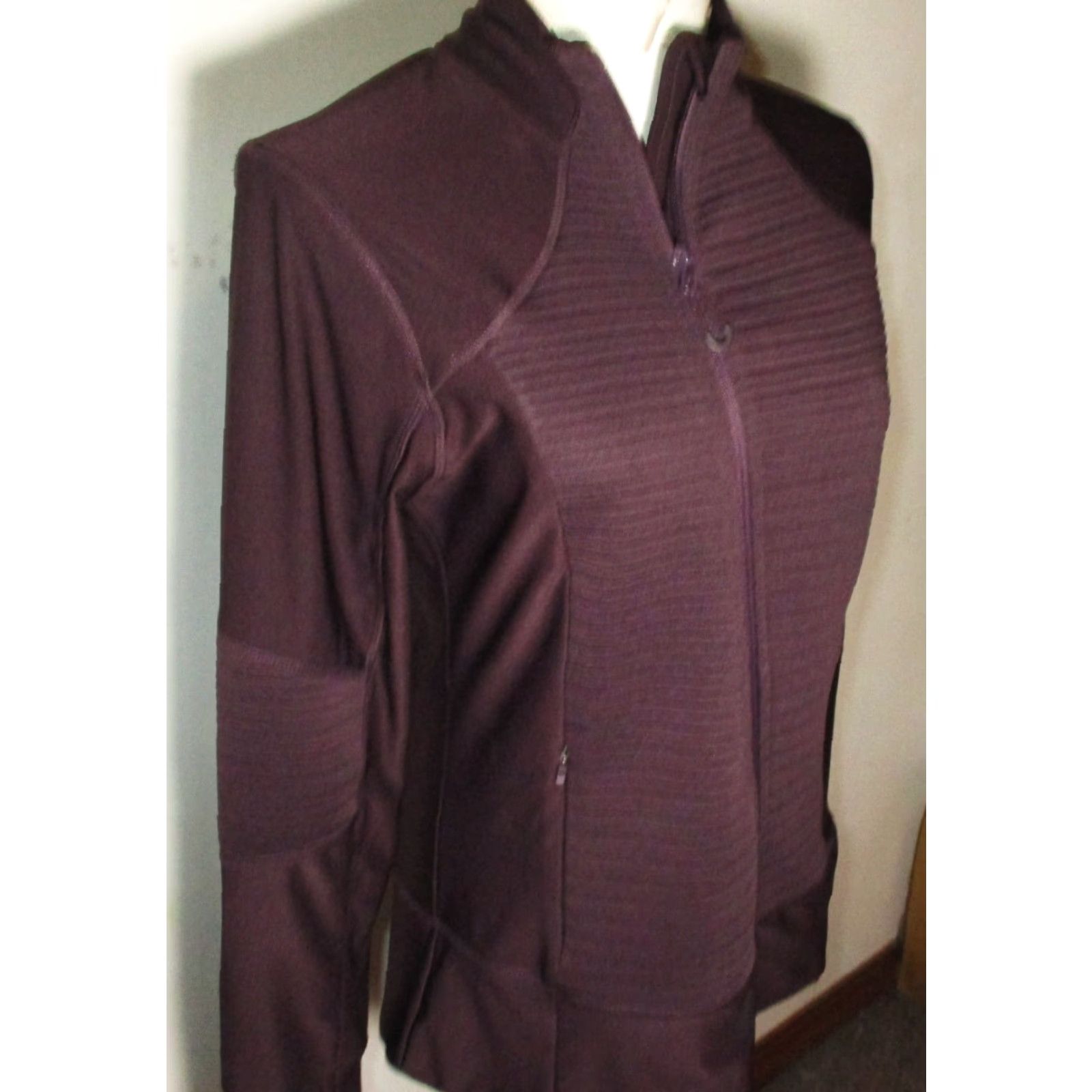 Vintage MONDETTA Burgundy Full Zip Compression Jacket Women's M/L Sized Jacket Long Sleeve Mens? Women Size M / US 6-8 / IT 42-44 - 2 Thumbnail