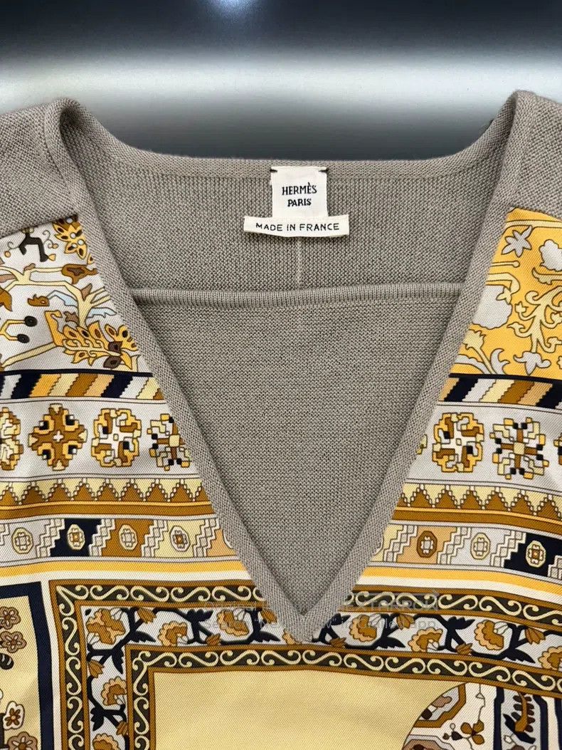 Hermes Hermes Women's Autumn/Winter V-neck Jumper, Size 38, Beige Size XS / US 0-2 / IT 36-38 - 2 Thumbnail