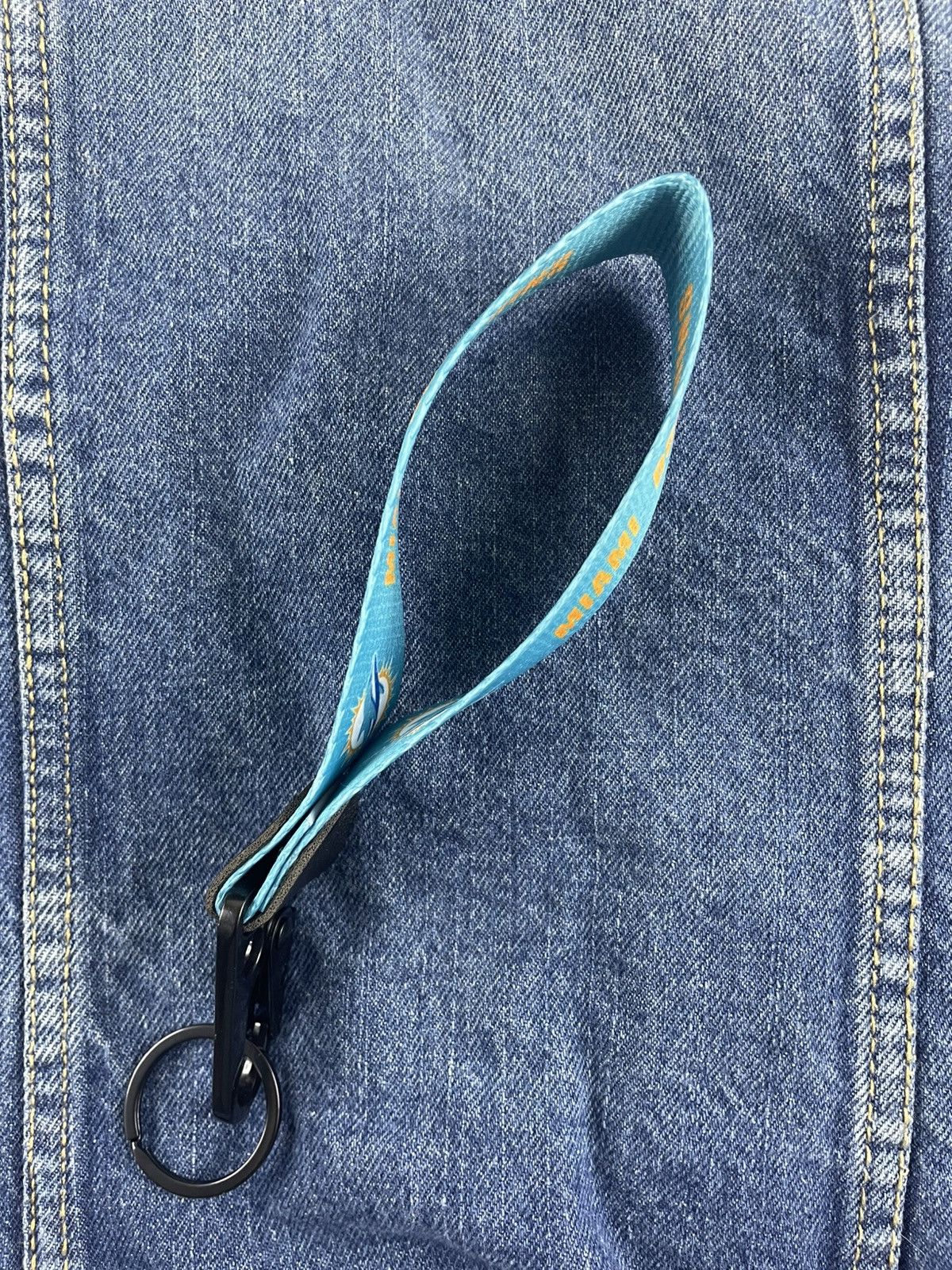 Other Miami Dolphins Keychain Size ONE SIZE - 2 Thumbnail