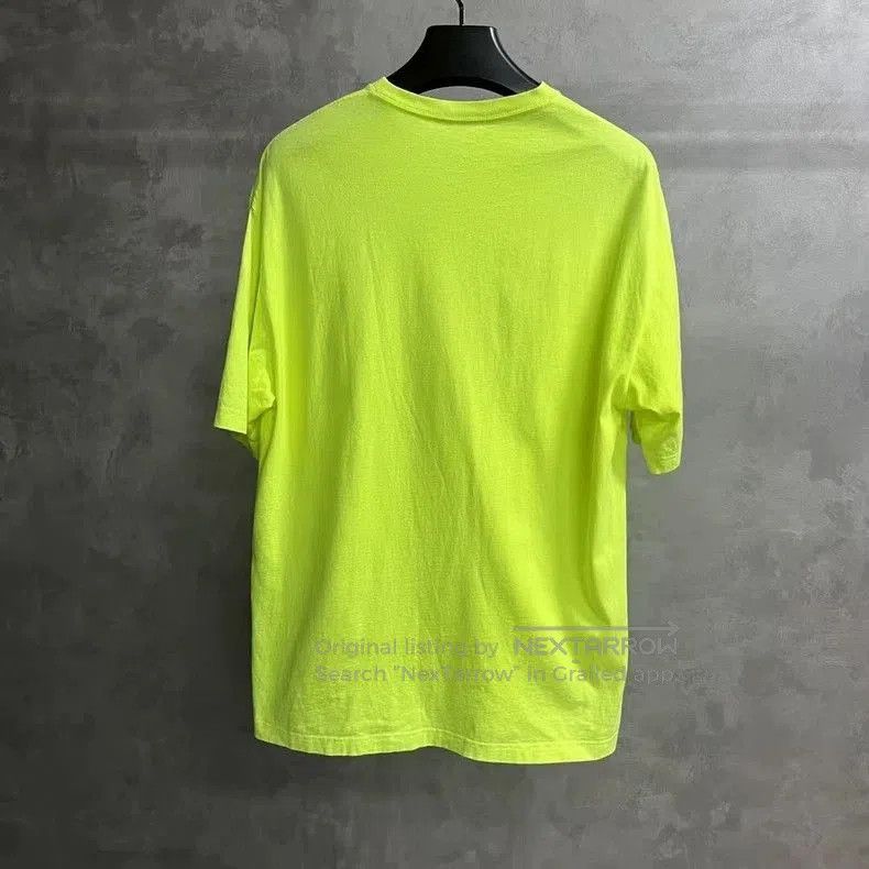 Balenciaga Balenciaga Yellow Chest Print T-shirt. Size US XS / EU 42 / 0 - 2 Thumbnail