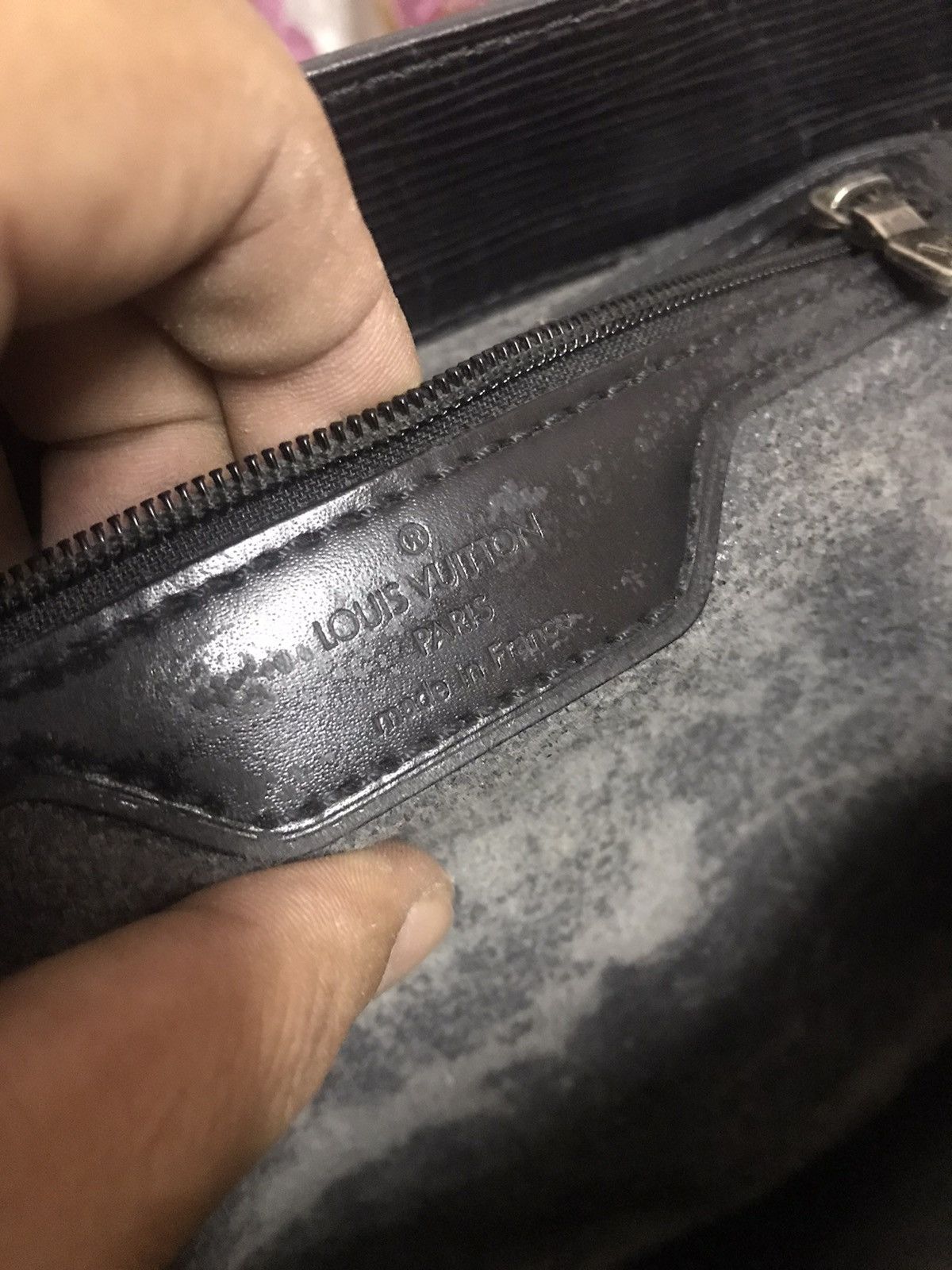 Louis Vuitton × Vintage Authentic Louis Vuitton Epi Sac Plat Handbag Size ONE SIZE - 3 Thumbnail