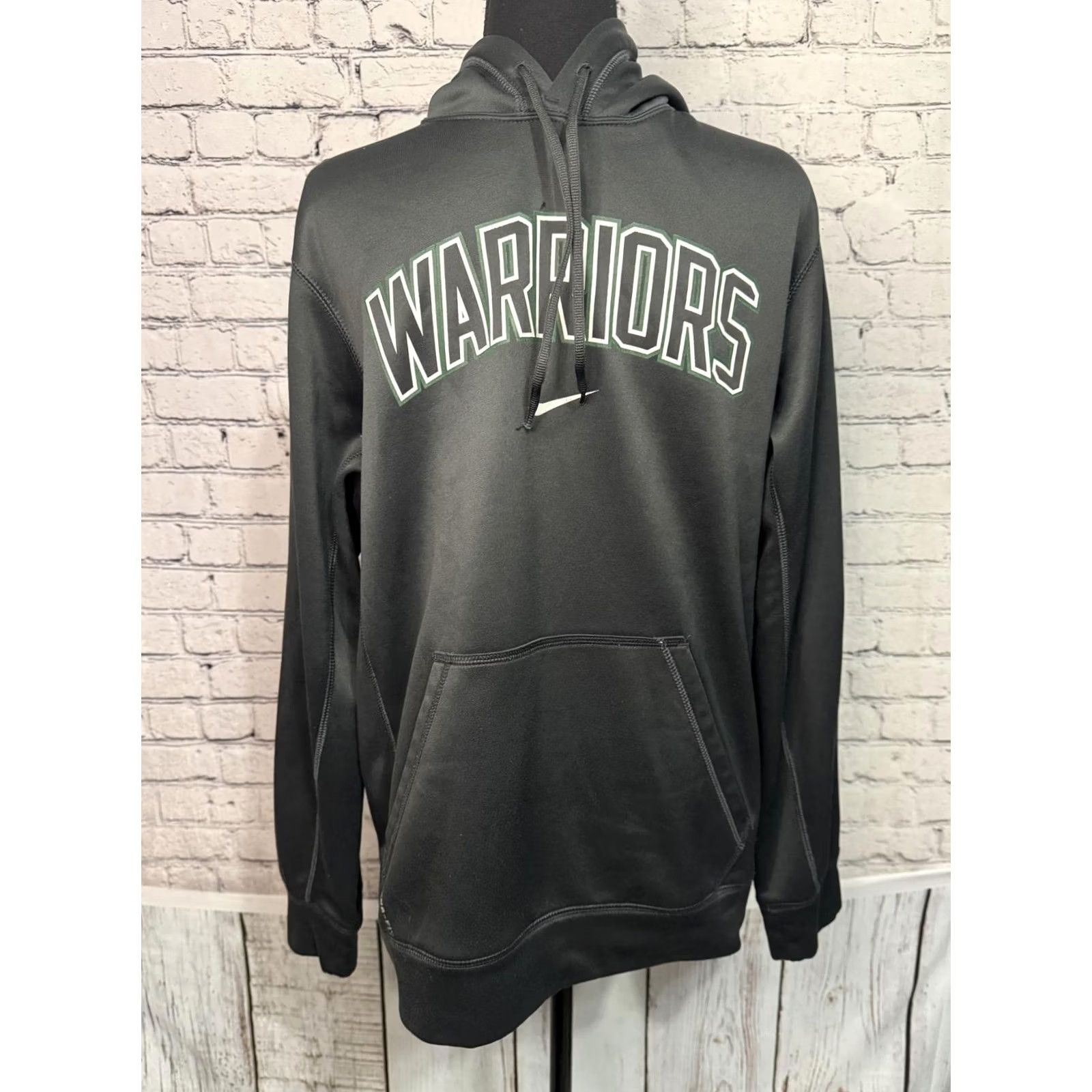 Nike Nike Warriors Therma-Fit Hoodie Sweatshirt Small Mens Black Crew Neck Long Sleeve Pullover Kangaroo Pocket Athletic Casual Size US S / EU 44-46 / 1 - 6 Thumbnail