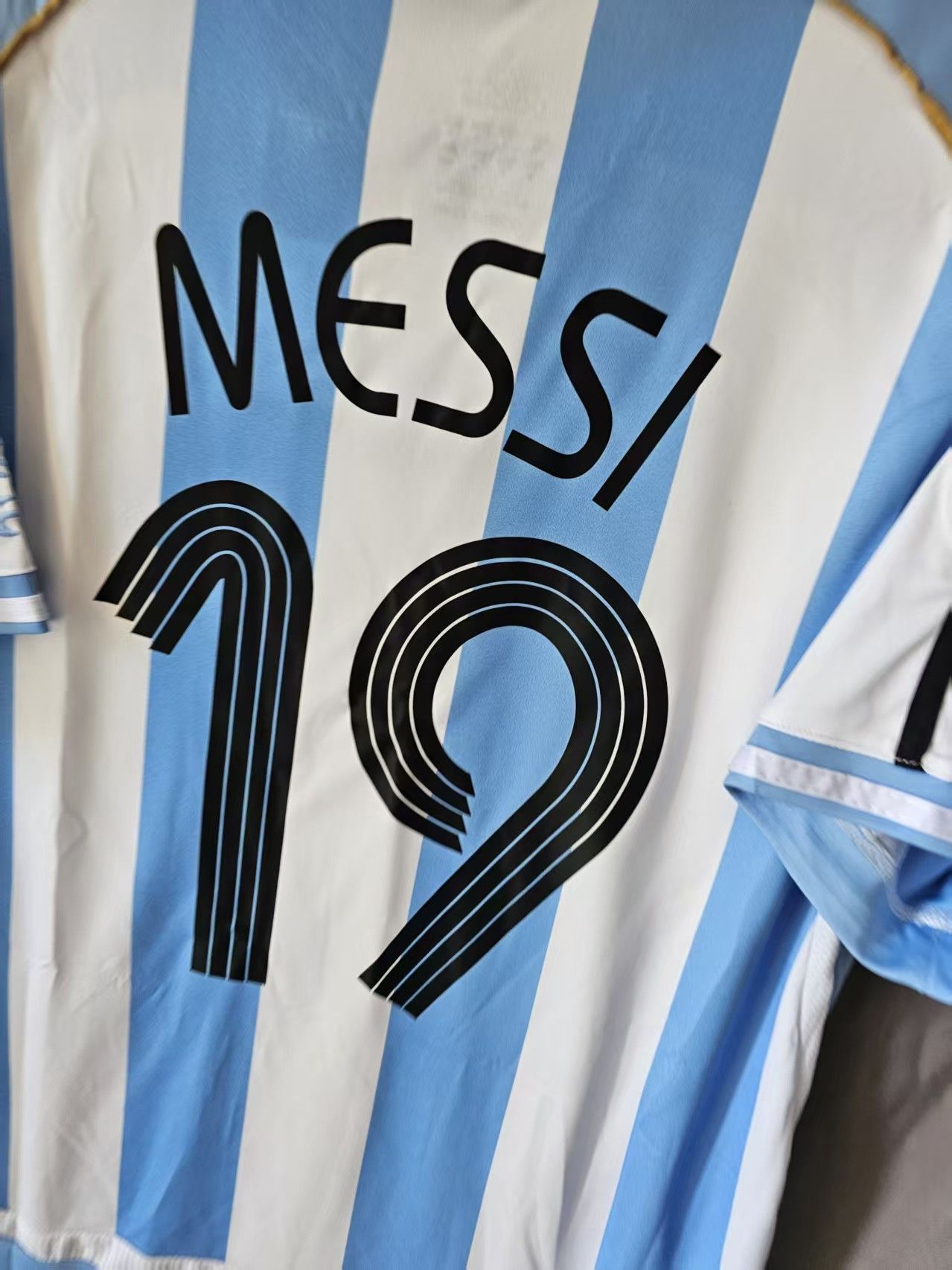 Other 2006 Argentina #19 Messi Jersey Home Size US M / EU 48-50 / 2 - 3 Thumbnail