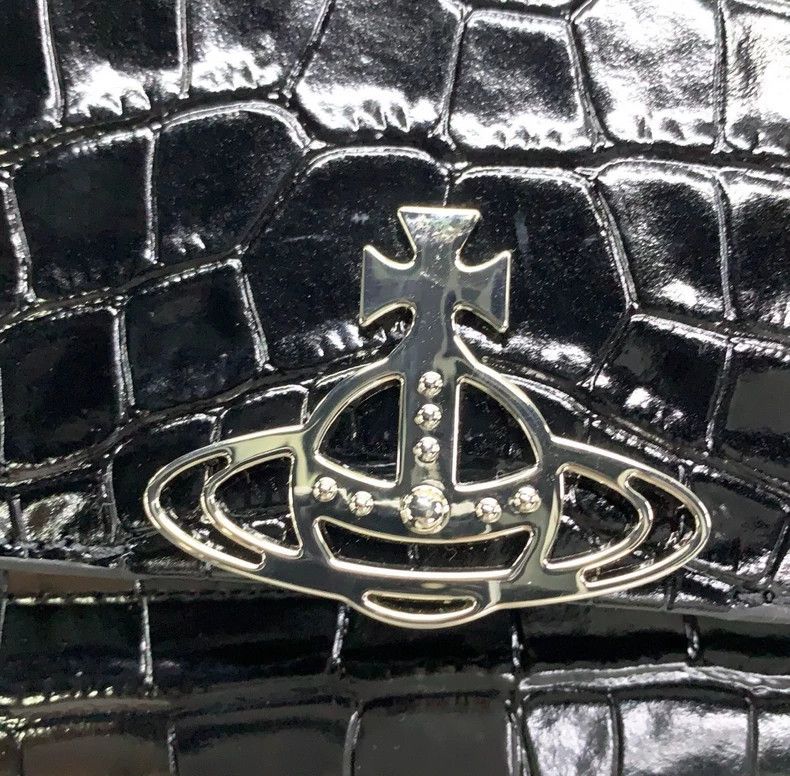 Vivienne Westwood Vivienne Westwood size os Hazel crocodile pattern medium sh Size ONE SIZE - 3 Thumbnail