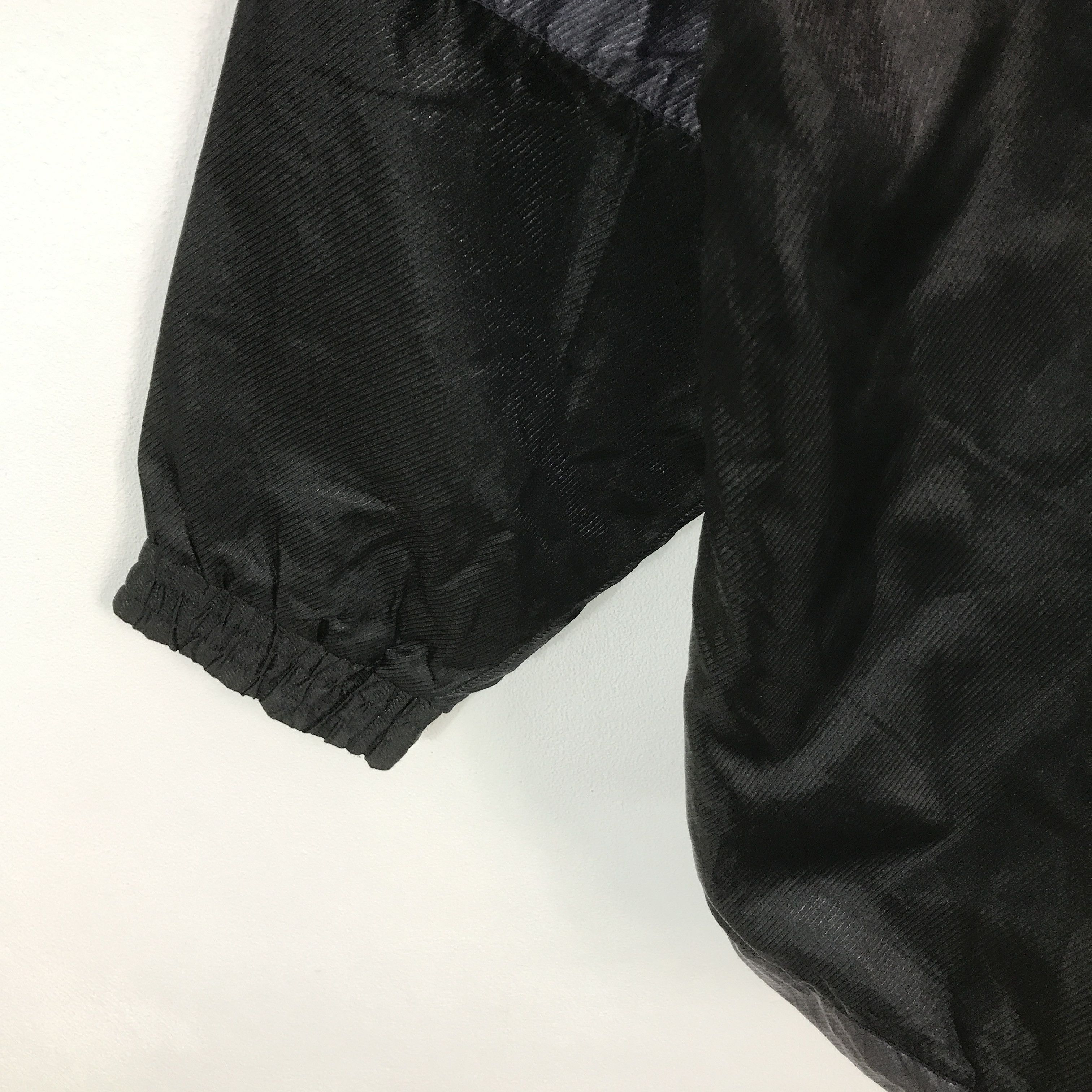 Asics × Japanese Brand Vtg Asics prolook sports zipper jacket Size US L / EU 52-54 / 3 - 7 Thumbnail