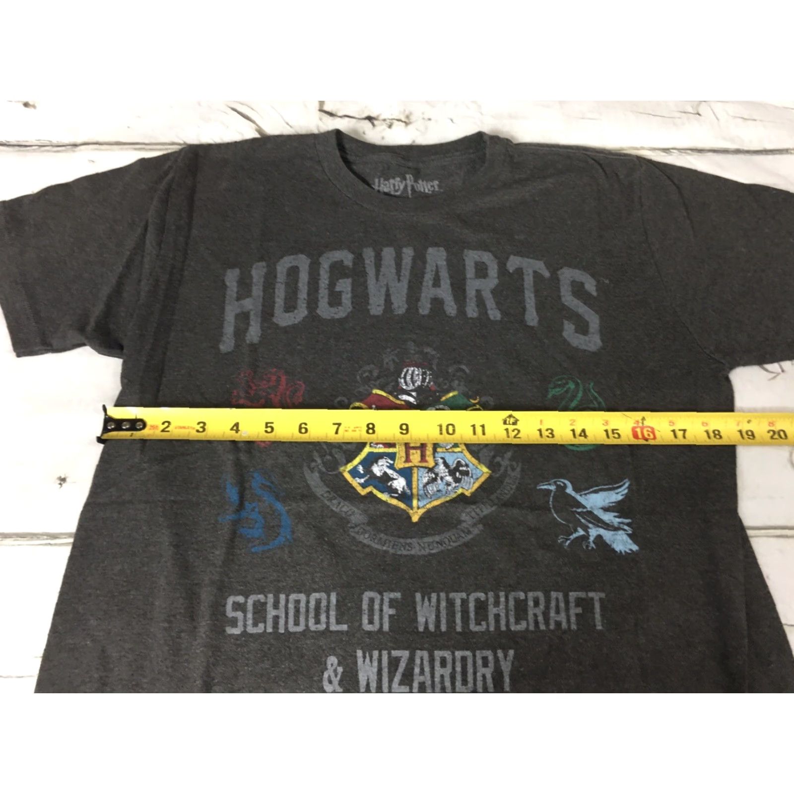 Vintage Harry Potter Hogwarts School of Witchcraft & Wizardry T Shirt M Womens Gray Graphic Tee, Harry Potter, School, 90s? Size M / US 6-8 / IT 42-44 - 4 Thumbnail