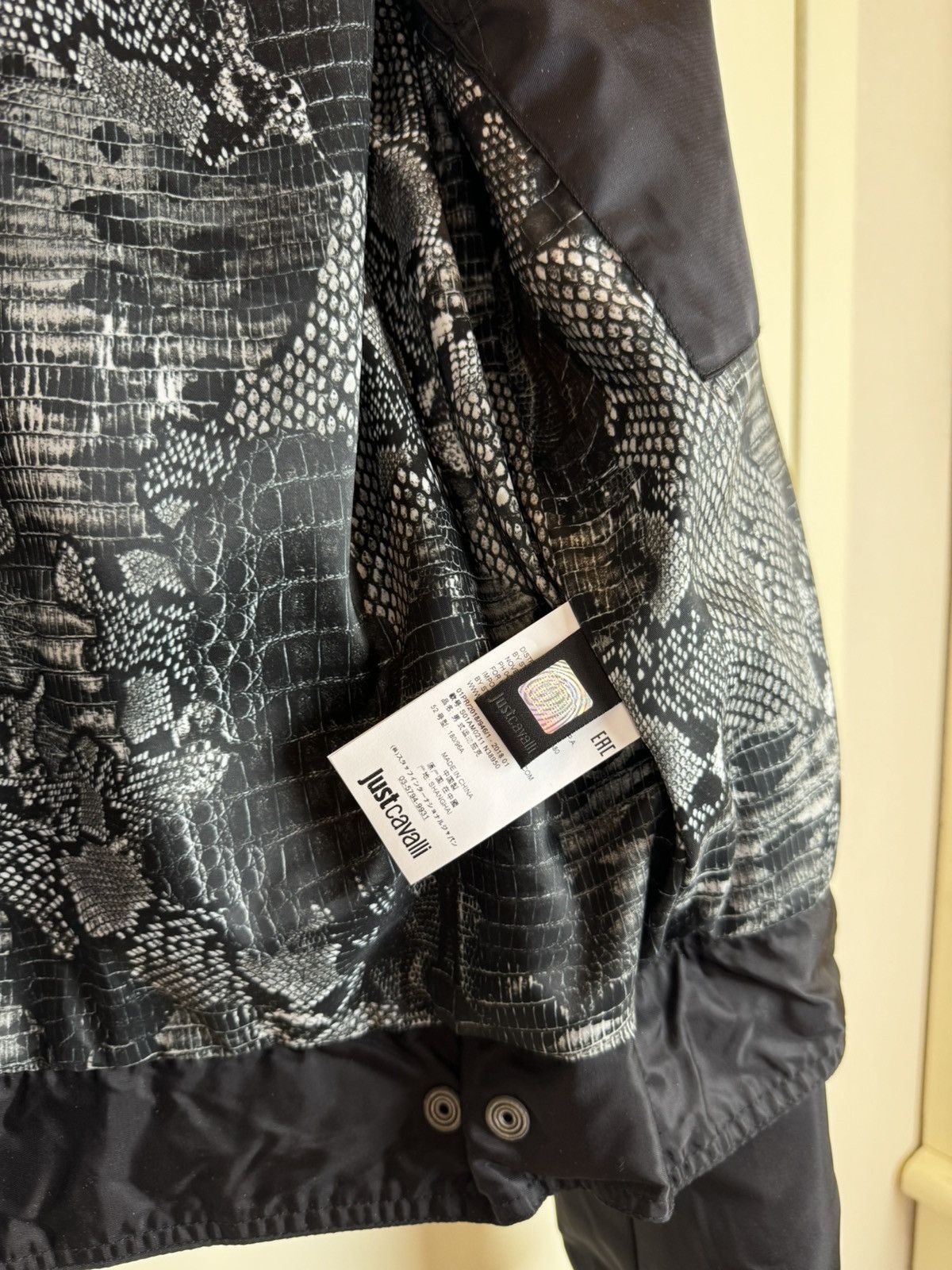 Just Cavalli Just Roberto Cavalli nylon black bomber jacket car coat M Size US M / EU 48-50 / 2 - 16 Thumbnail