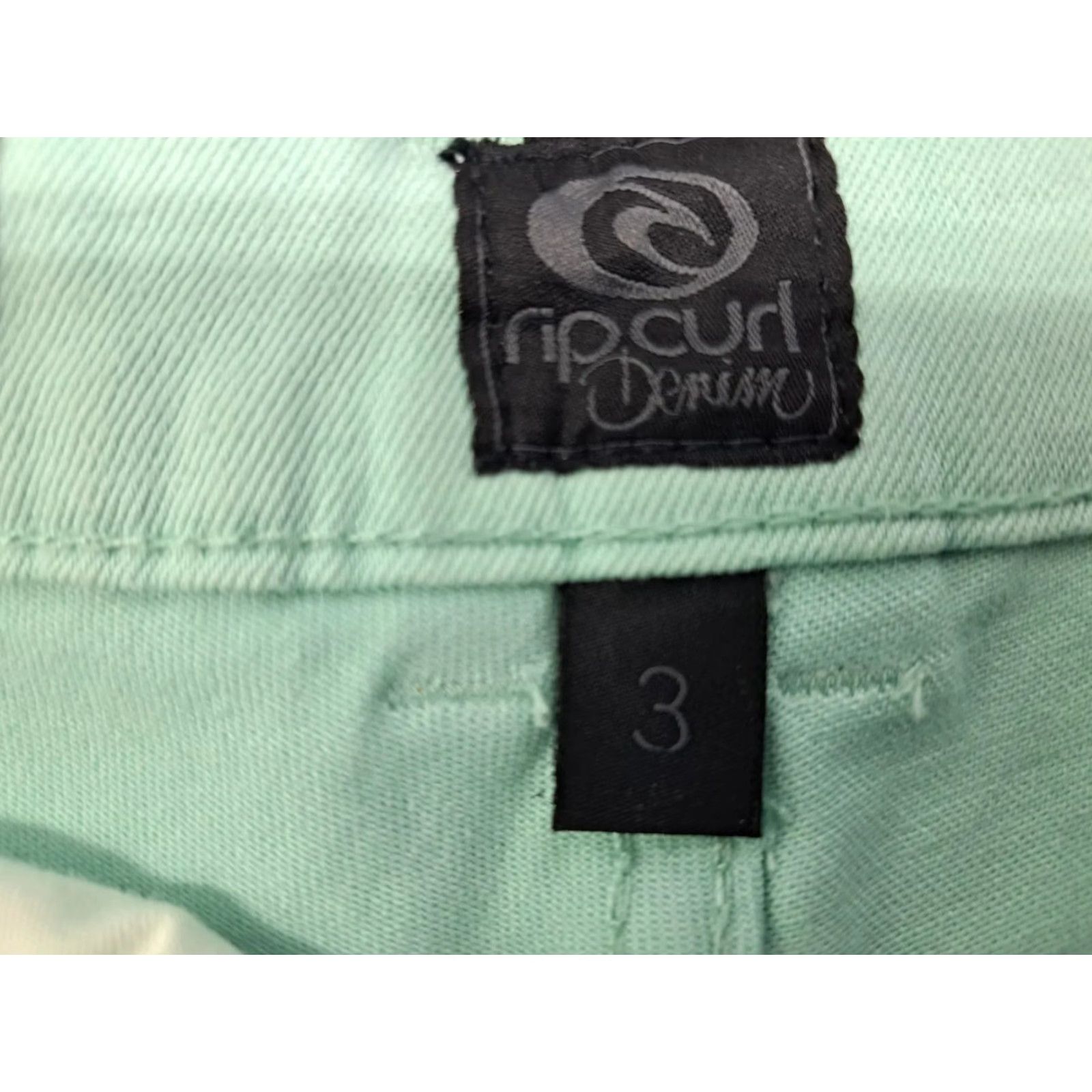 Rip Curl Rip Curl Women's Cheeky Beachy Denim Shorts Teal Green Size 3 Regular Waist 2 in. Inseam Button Zipper Pockets Cotton Spandex Vintage No Size 26" / US 2 / IT 38 - 2 Thumbnail