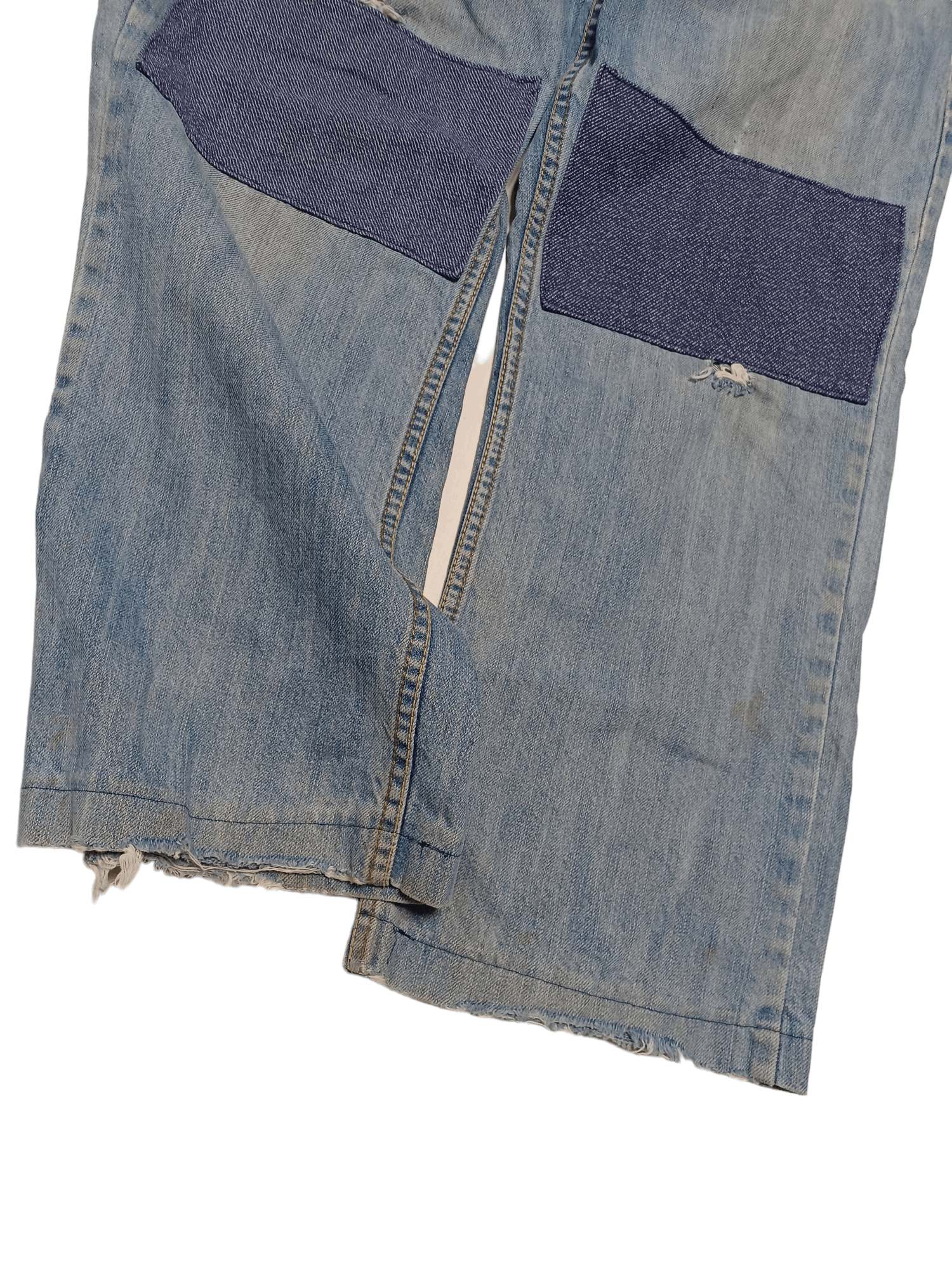 Japanese Brand TOTAL DISTRESSED VINTAGE FADED WIDELEG JEANS VINTAGE Size US 32 / EU 48 - 3 Thumbnail