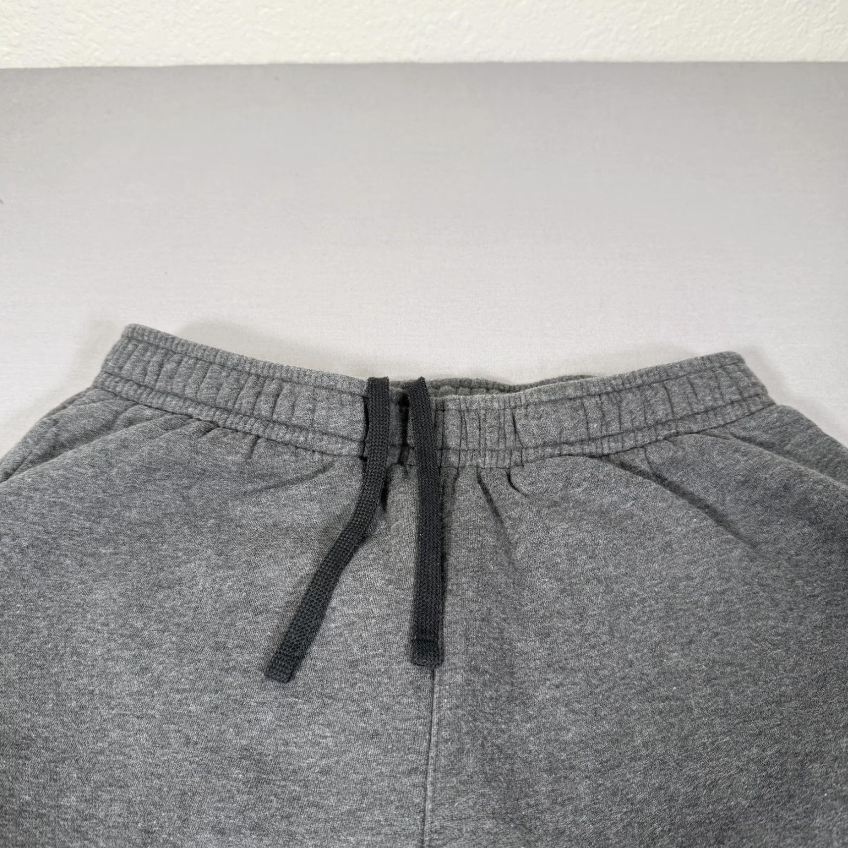 Nike Nike Pants Mens M Gray Club Fleece Joggers Sweatpants Drawstring Gym Basic Size US 31 - 4 Thumbnail