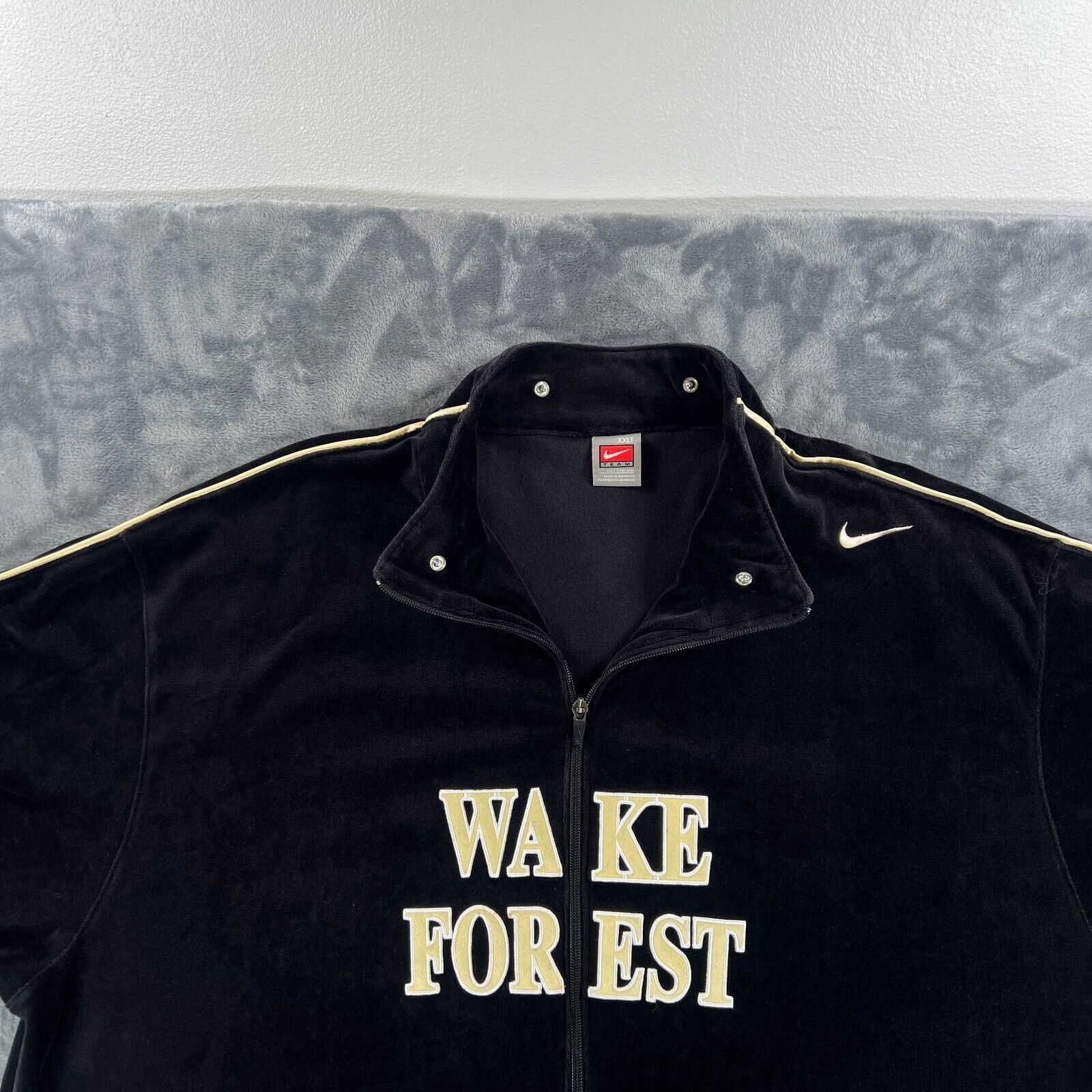Nike Nike Team Vintage Player Issued Team Jacket Wake Forest Demo Size US XXL / EU 58 / 5 - 10 Thumbnail