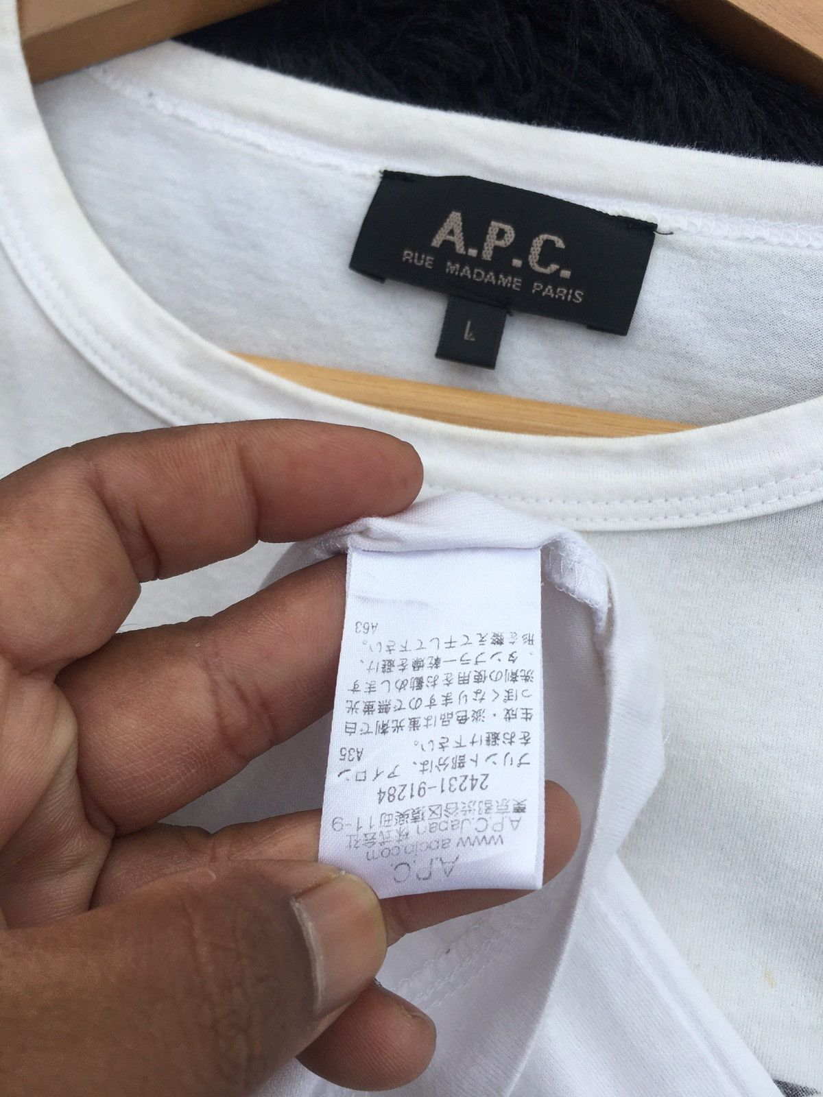 A.P.C. Rare Vintage A.P.C Planets Tshirt Size US L / EU 52-54 / 3 - 12 Thumbnail