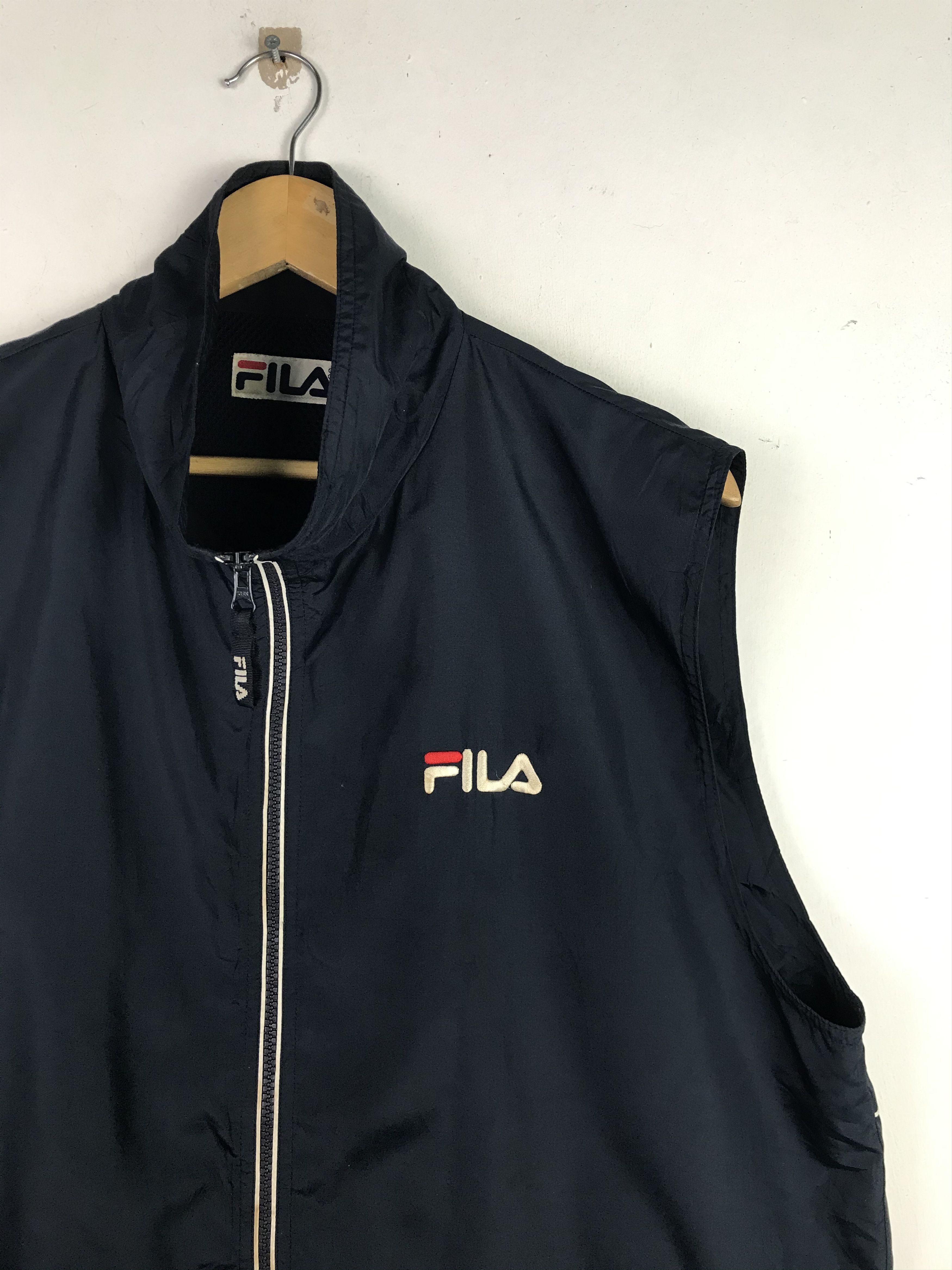 Fila × Japanese Brand × Vintage Vintage 90's Fila Full Zipper Vest Size US L / EU 52-54 / 3 - 6 Thumbnail