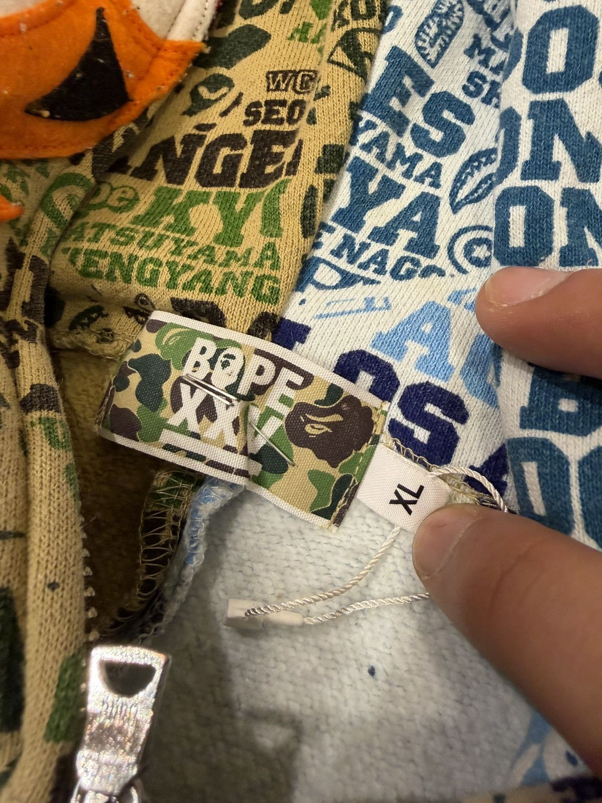 Bape Bape XXV Cities Split Camo Tiger Shark Full Zip Hoodie Size US XL / EU 56 / 4 - 3 Thumbnail