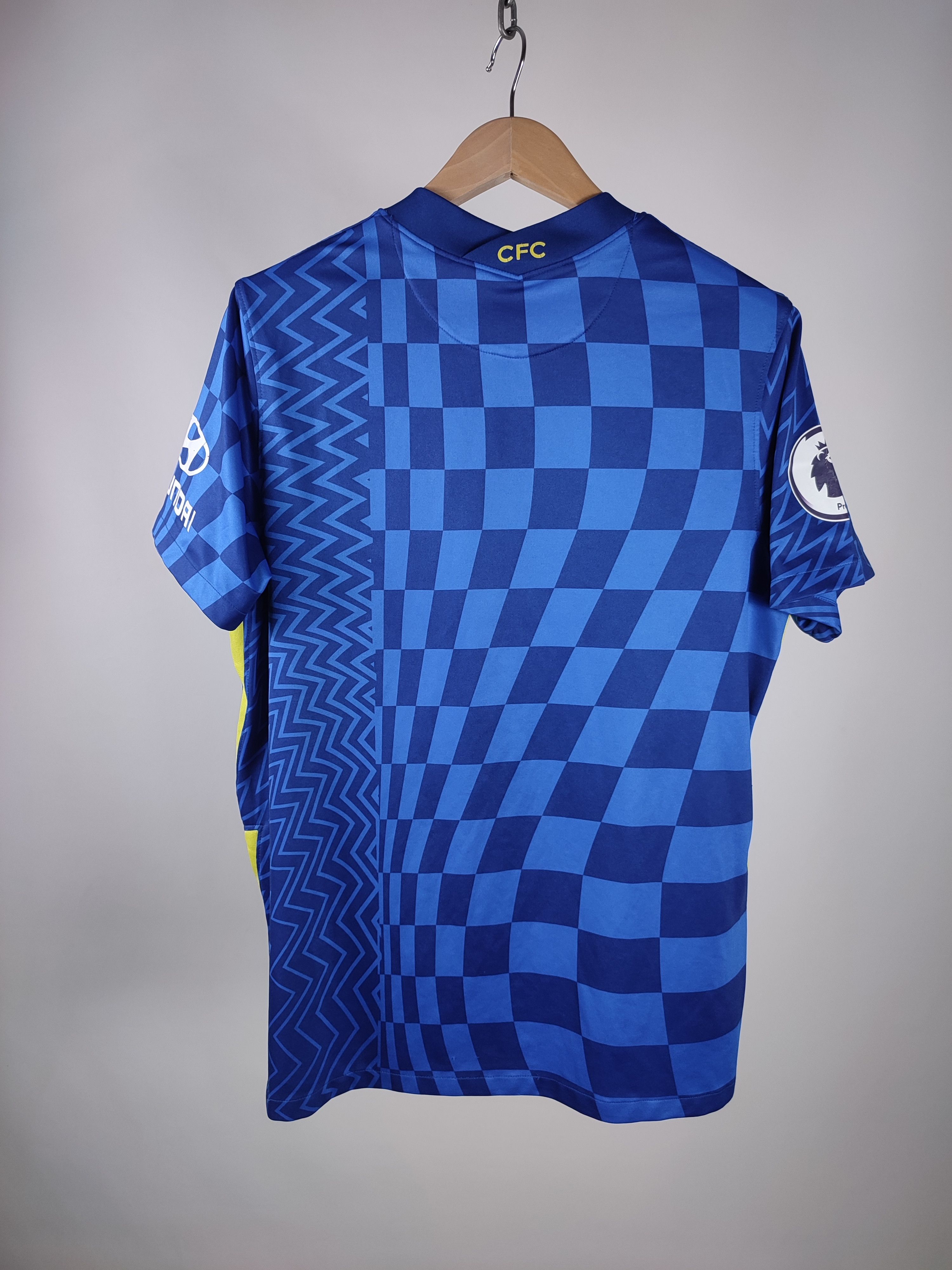 Chelsea Soccer Home Shirt Chelsea Soccer Jersey Size US L / EU 52-54 / 3 - 14 Thumbnail