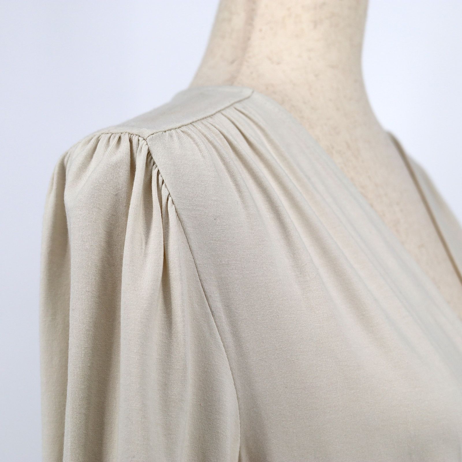 Ralph Lauren Lauren Ralph Lauren Women Cream Wrap Peplum Blouse Size M Size M / US 6-8 / IT 42-44 - 7 Thumbnail