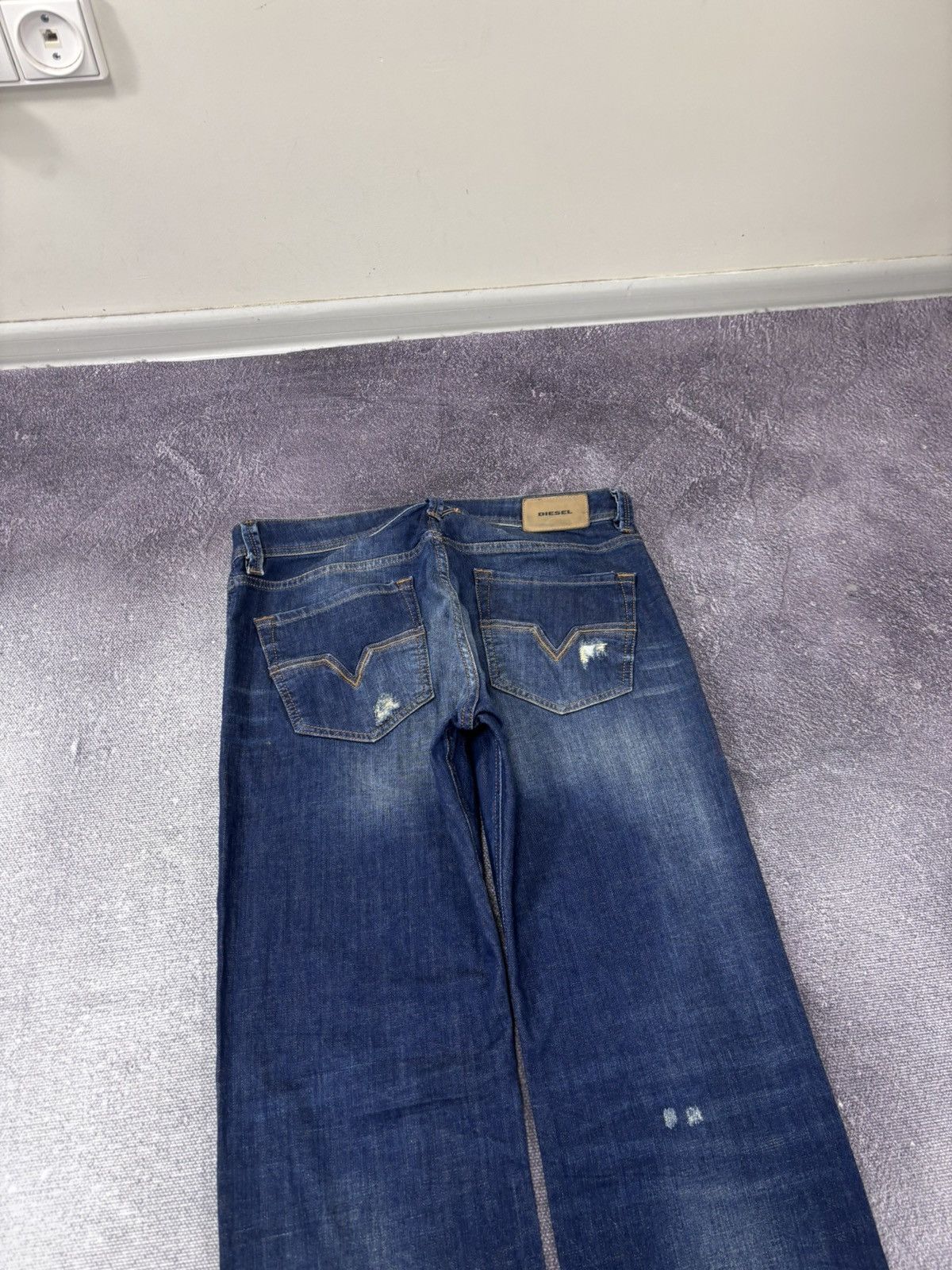 Diesel Diesel Larkee NWT Regular Straight Ripped Blue Denim Jeans Size US 32 / EU 48 - 16 Thumbnail