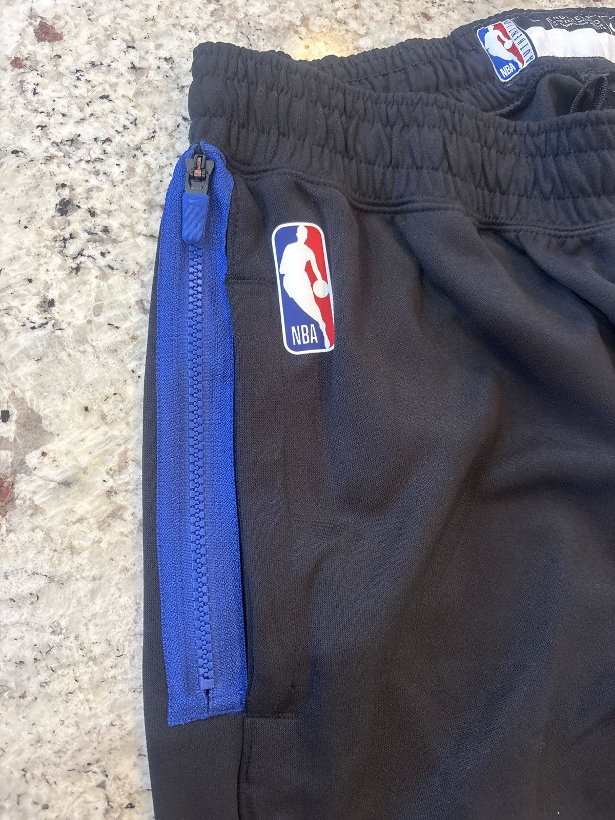 Nike Nike for NBA New York Knicks presents men’s large joggers Size US 34 / EU 50 - 3 Thumbnail