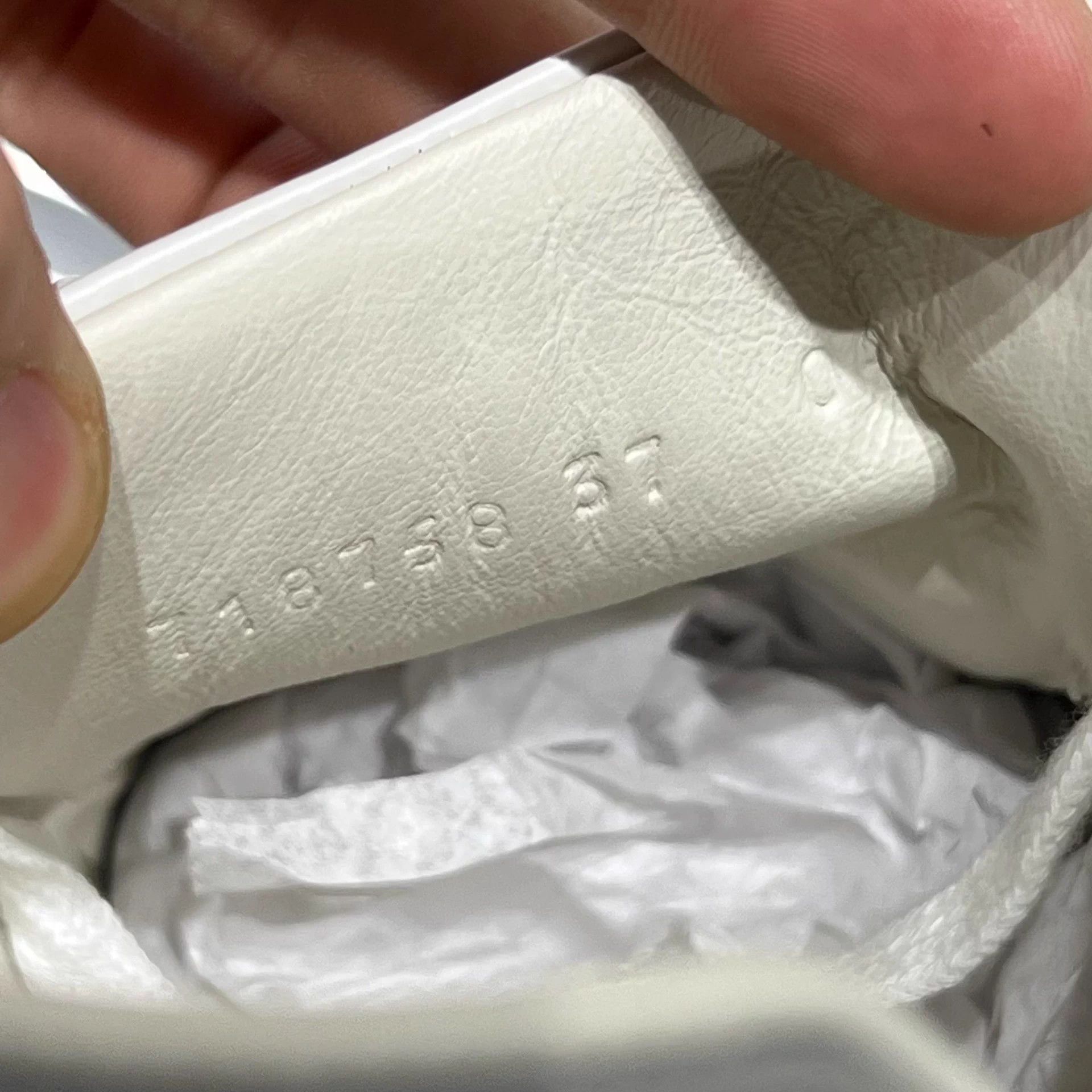 Gucci Gucci GG white sneakers BNIB EU 37 Size US 6 / IT 36 - 8 Thumbnail