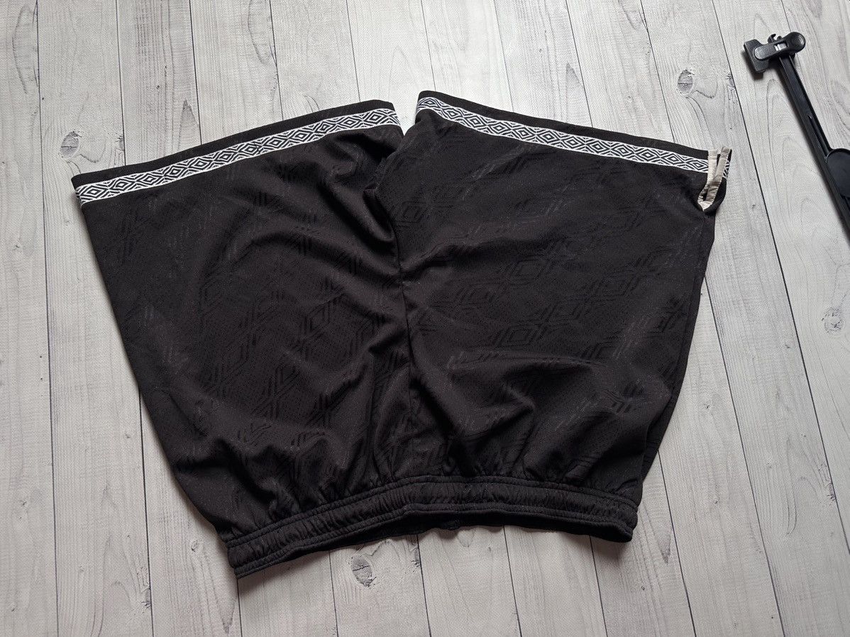 Umbro Vintage monogram Umbro soccer shorts black size XL Size US 38 / EU 54 - 5 Thumbnail