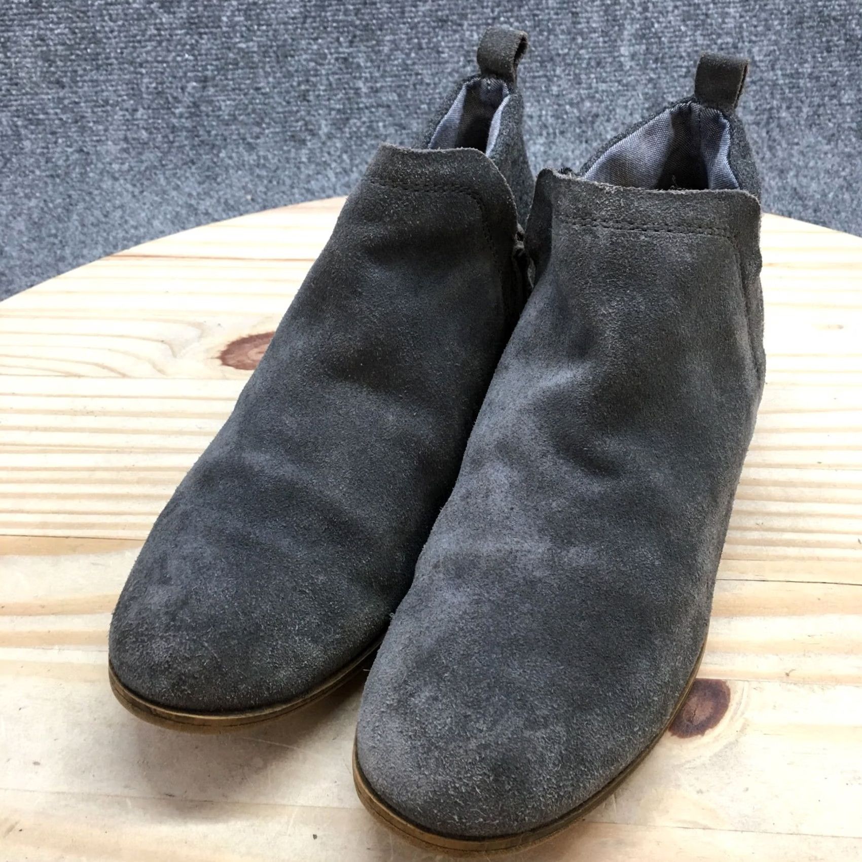 Toms Toms Boots Womens 7 Gray Deia Ankle Bootie Side Zip Suede Casual 10009621 Boots Shoes Gray Suede Ankle Bootie Casual Womens 7 Mens Womens Size US 7 / IT 37 - 3 Thumbnail