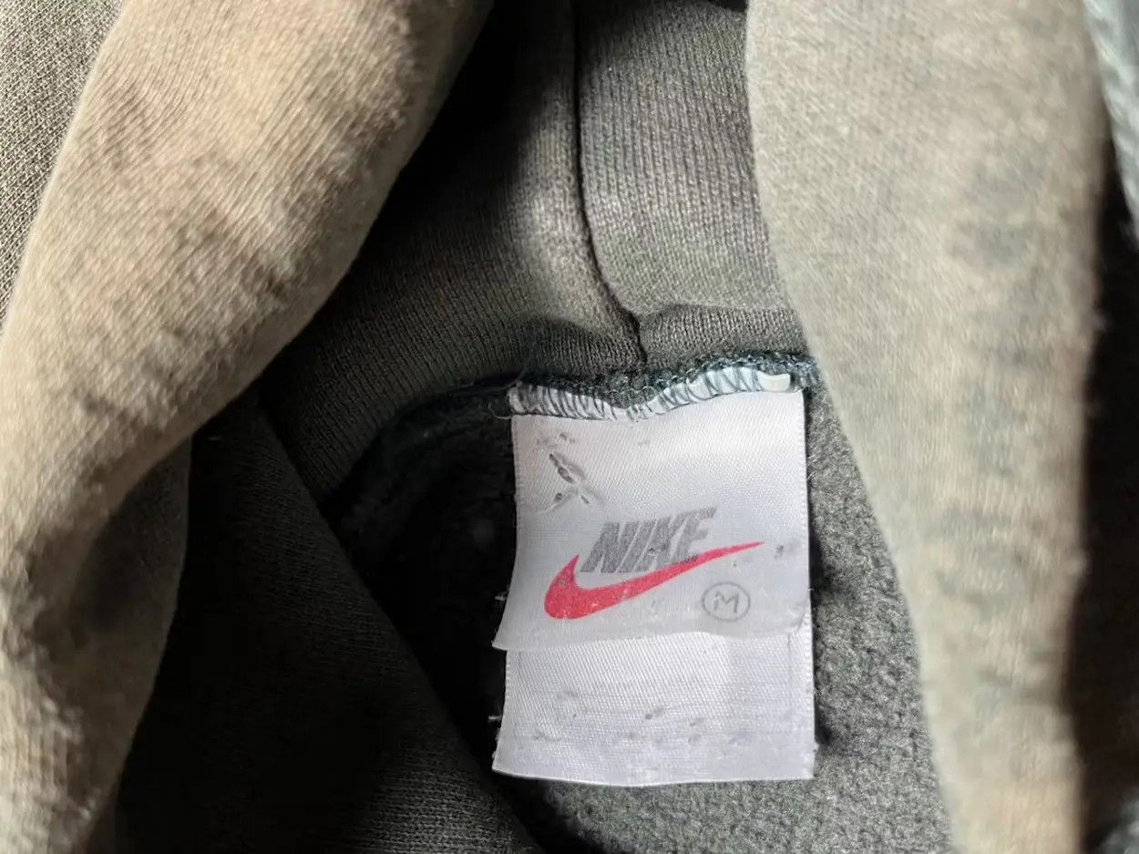 Nike Vintage Nike Athletics Hoodie 90s Ys2K Made in USA Size US M / EU 48-50 / 2 - 4 Thumbnail