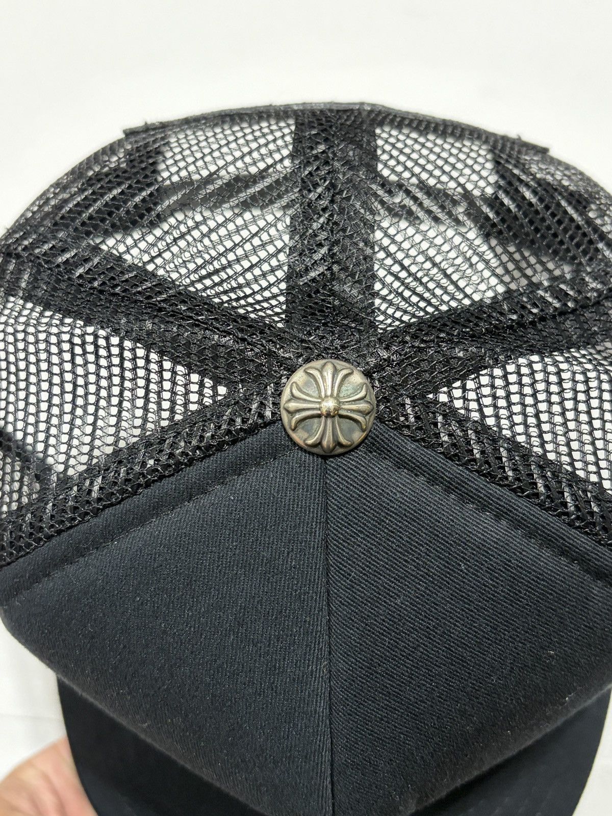Chrome Hearts Chrome Hearts Triple Cross Cemetery Black/Black Trucker Cap Size ONE SIZE - 4 Thumbnail