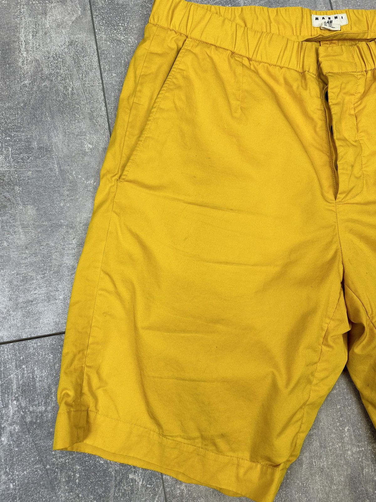 Marni Men’s luxury shorts Marin x H&M Size US 33 - 3 Thumbnail