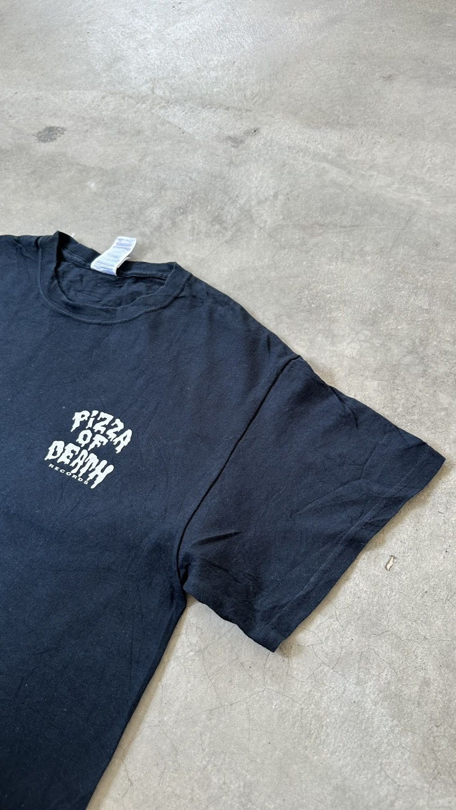 Gildan VINTAGE PIZZA OF DEATH RECORDS TEE Size US M / EU 48-50 / 2 - 4 Thumbnail
