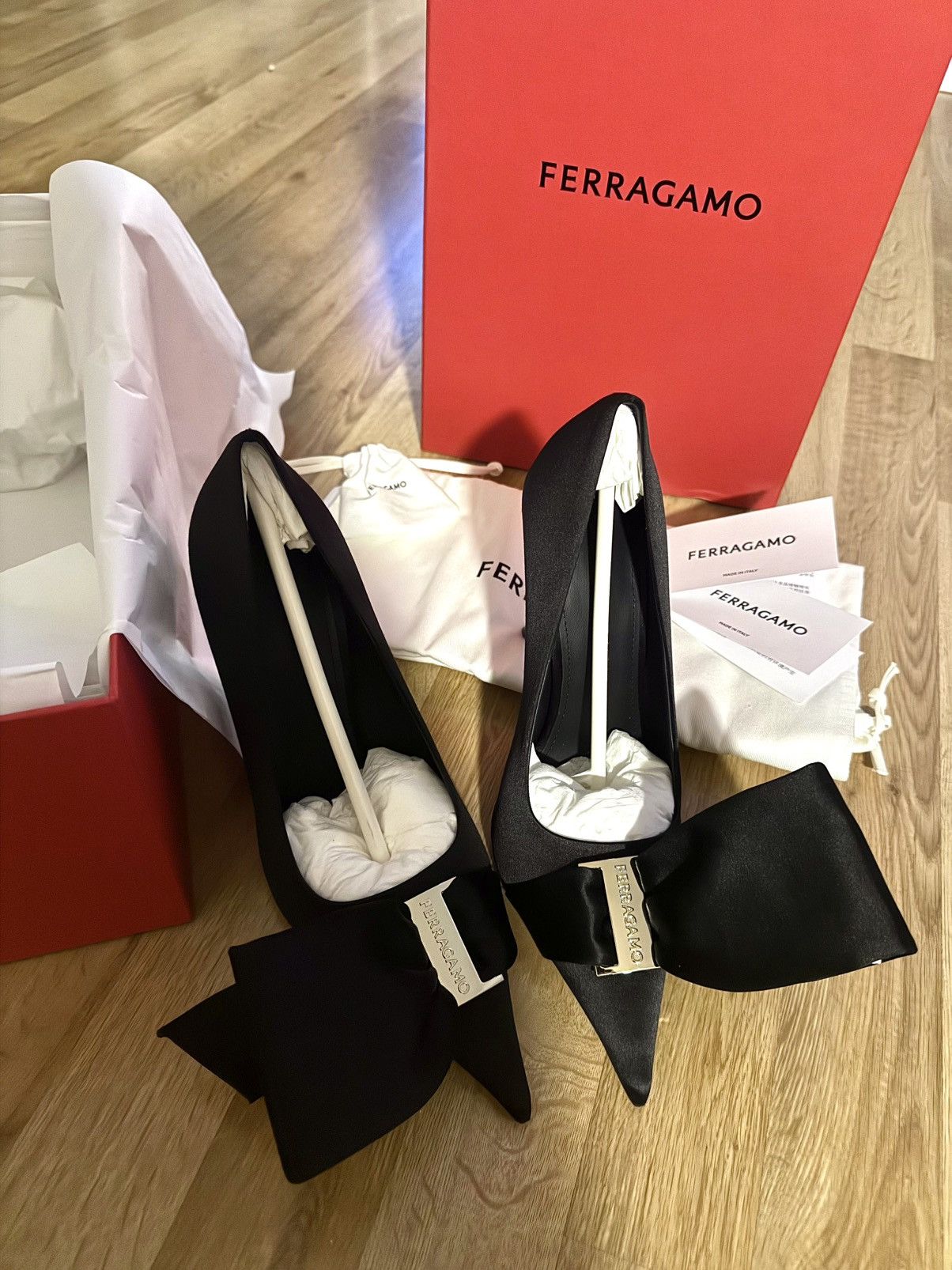 Salvatore Ferragamo Erica X5 Satin Pump Size US 7 / IT 37 - 7 Thumbnail