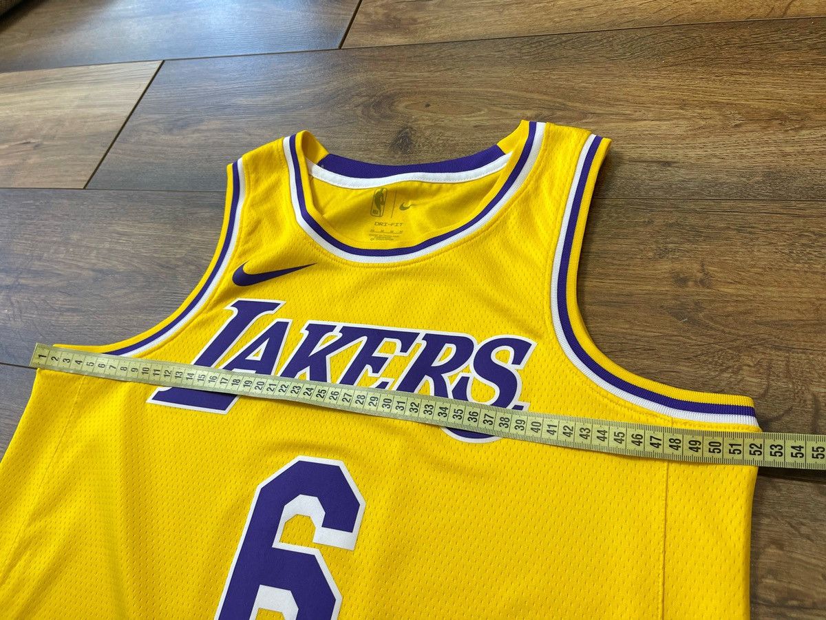 NBA Lebron James #6 Los Angeles LAKERS Jersey NBA SWINGMAN Nike Size US M / EU 48-50 / 2 - 13 Thumbnail