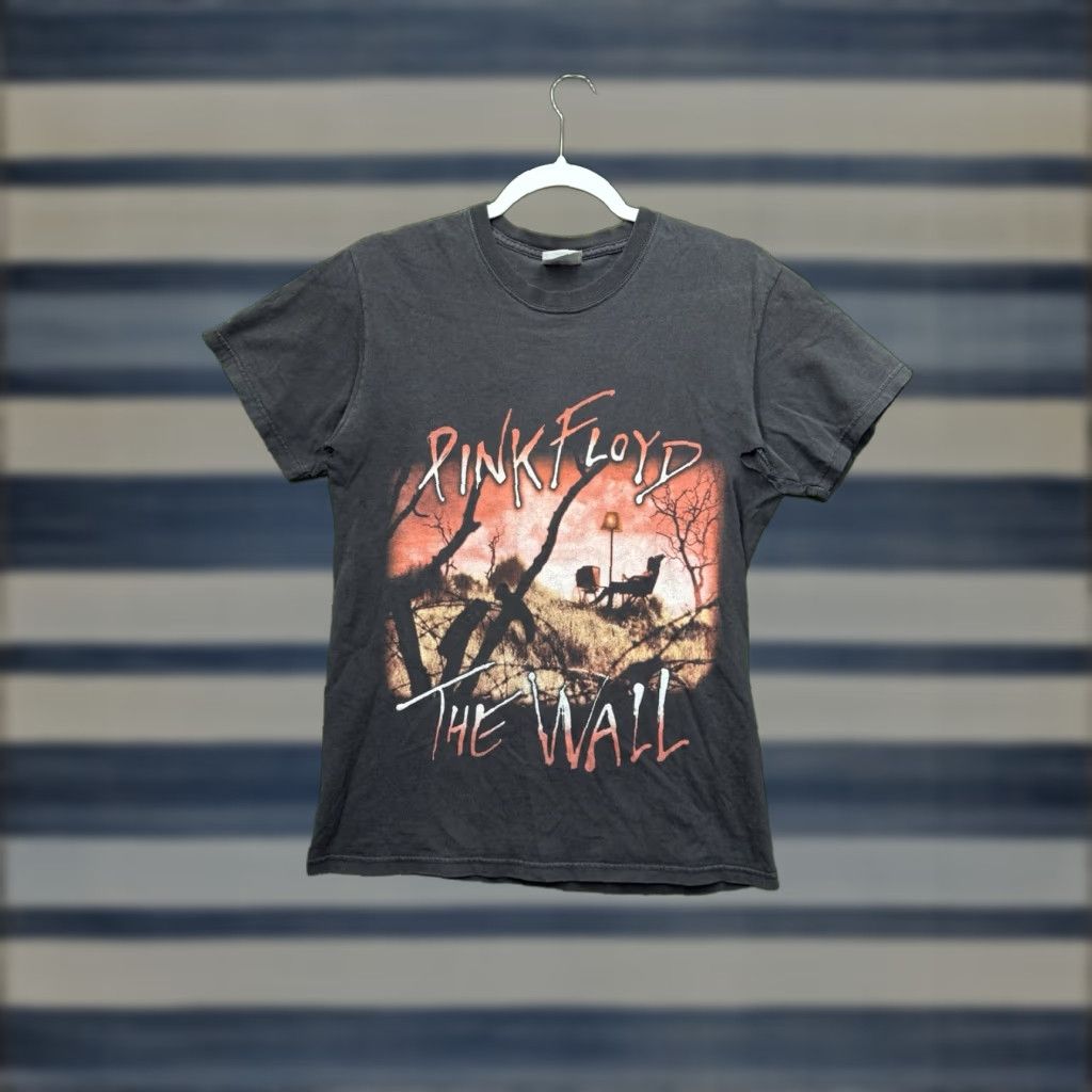 Vintage Pink Floyd The Wall Shirt Mens Small Band Tee Graphic Print Grunge Punk Music Size US S / EU 44-46 / 1 - 1 Thumbnail