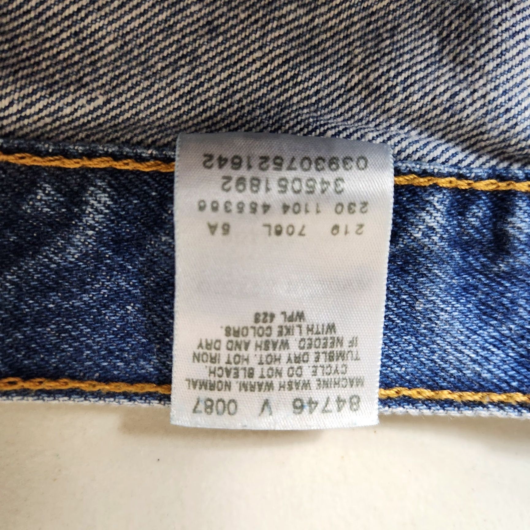 Levi's VINTAGE Levi's Mens Bermuda 90s 505 Jorts Jean Shorts 40 Blue Cotton Zip Fly 5-Pocket Mens Regular Classic Casual Summer 90s Theme Size US 40 / EU 56 - 8 Thumbnail