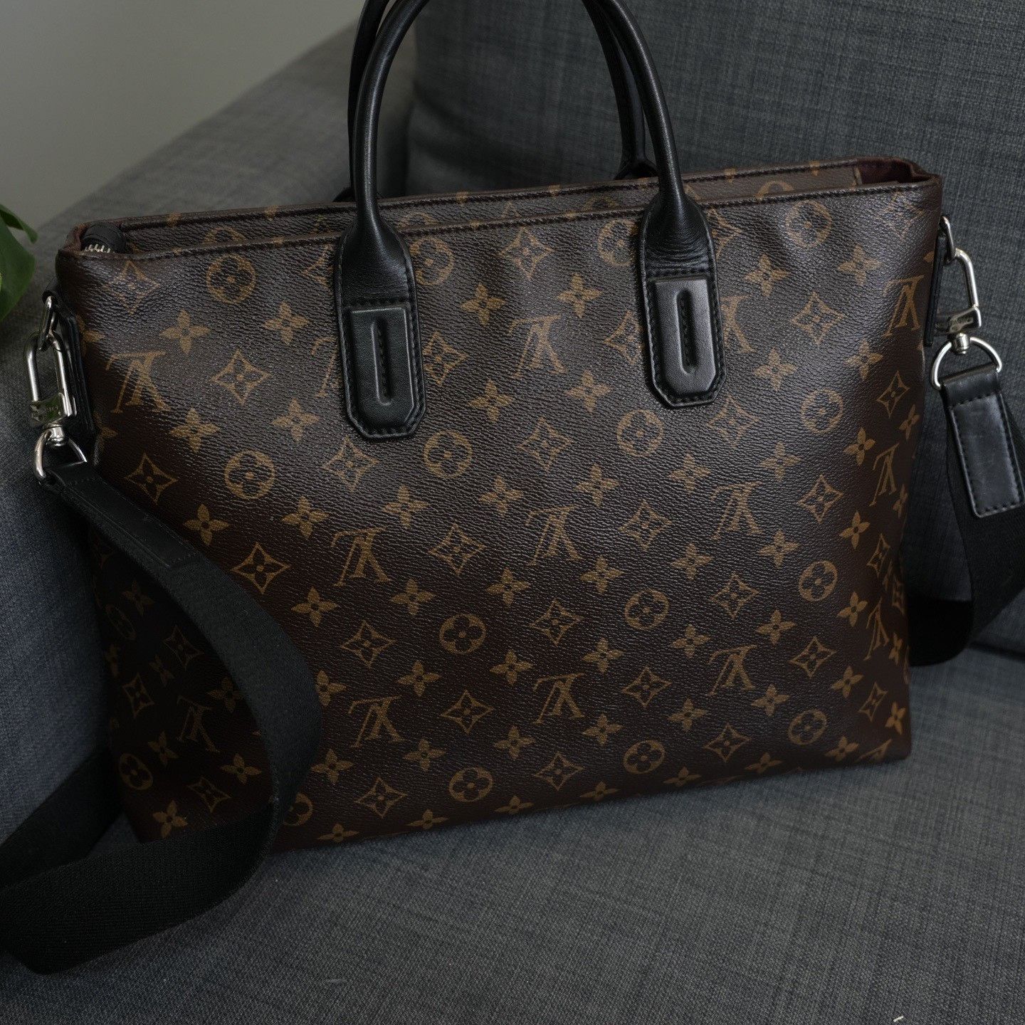 Louis Vuitton Louis Vuitton Bag one size Men Size ONE SIZE - 1 Thumbnail