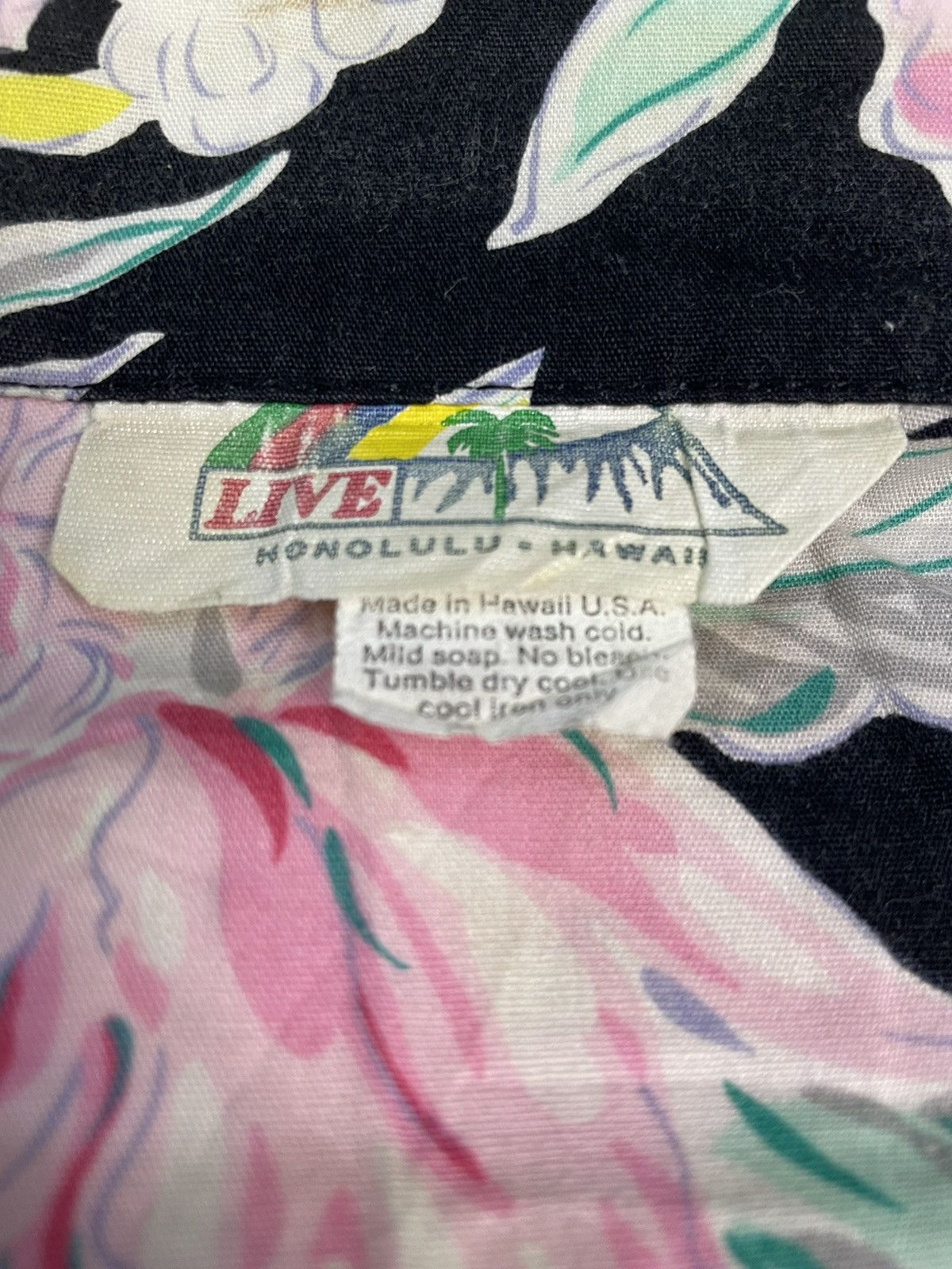 Vintage Vintage Hawaii Open Collar Shirt Size US L / EU 52-54 / 3 - 5 Thumbnail