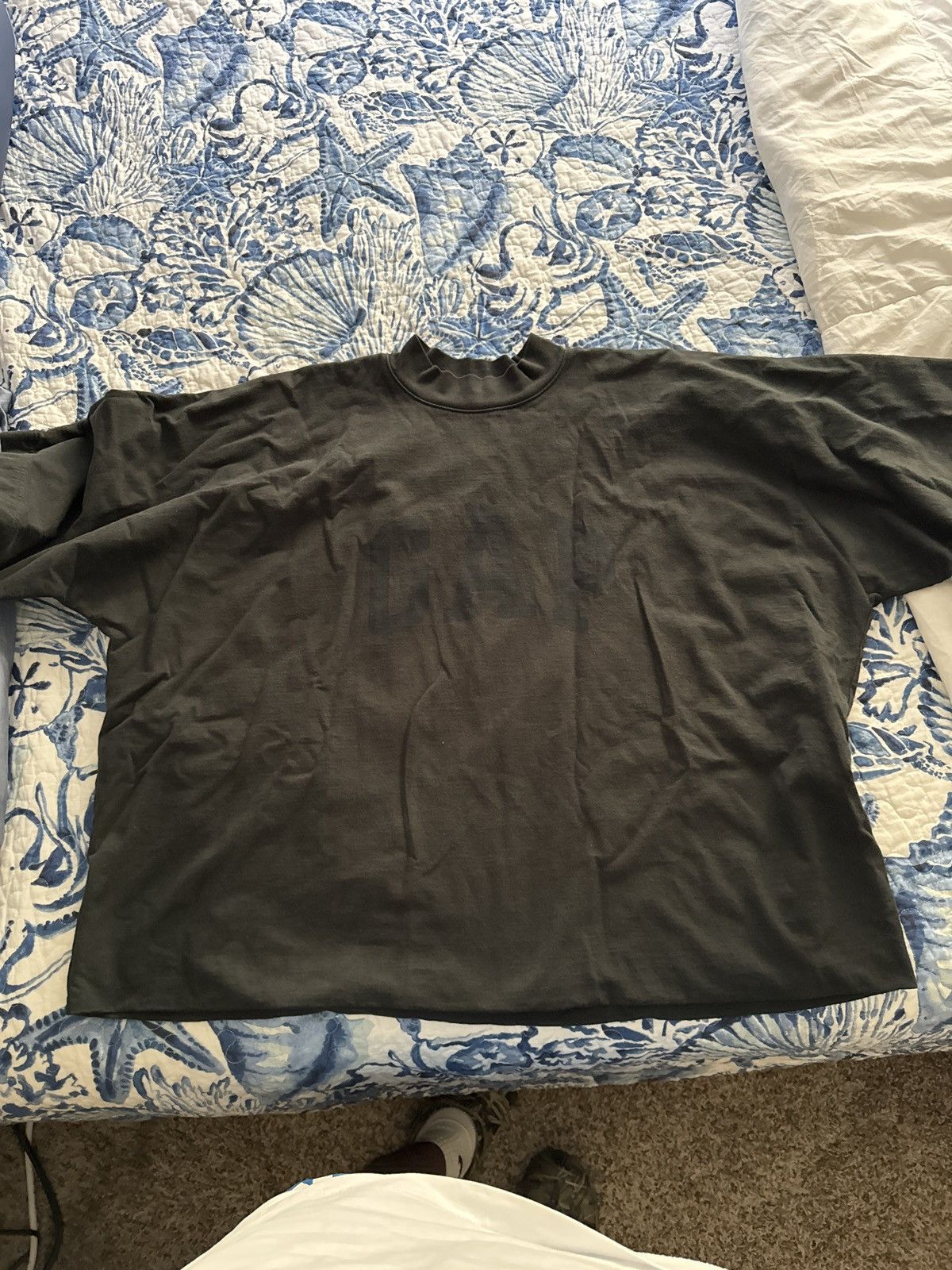 image of Yzy Balenciaga Collaboration Dove Shirt in Black, Men's (Size Medium)