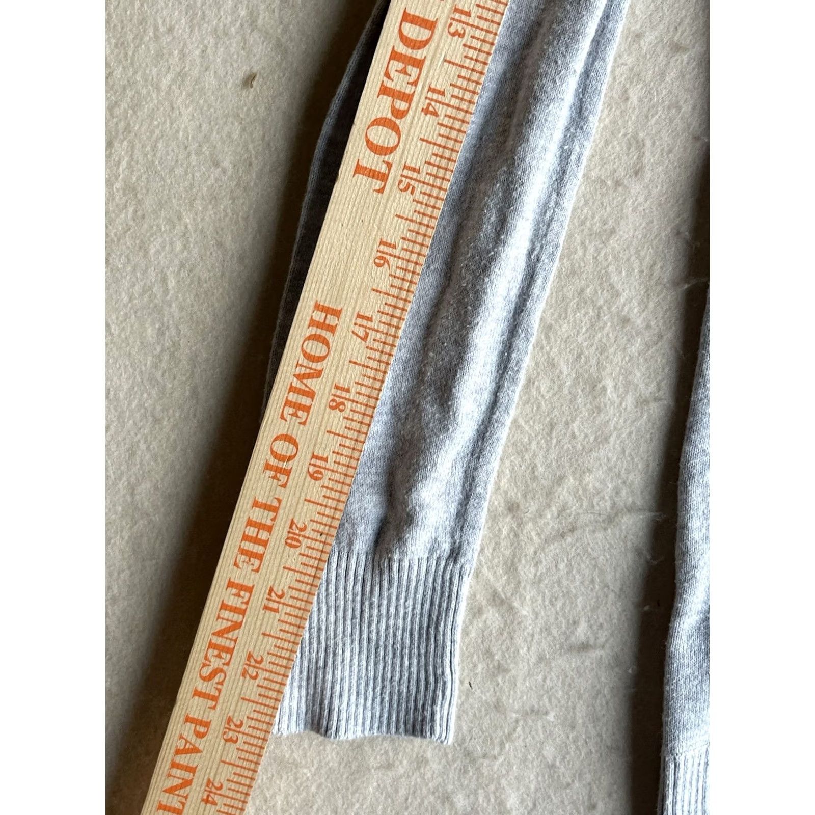 Abercrombie & Fitch Abercrombie & Fitch Women’s Cardigan Sweater Gray XXS Long Sleeve Button Closure Open Knit Lightweight Pockets Logo Regular Size XXS / US 00 / IT 34 - 5 Thumbnail