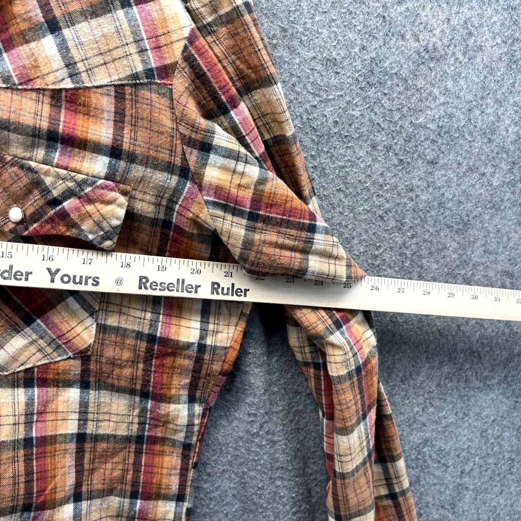 Levi's VINTAGE Levi's Shirt Mens Large Brown Tartan Plaid Pearl Snap Western Cowboy 80s Size US L / EU 52-54 / 3 - 3 Thumbnail