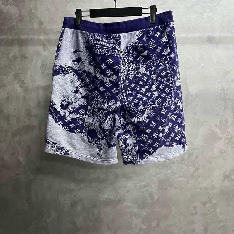 Louis Vuitton Louis Vuitton size xl Blue Full Logo Cashew Loose Tie-Dye C Size US 28 / EU 44 - 2 Thumbnail
