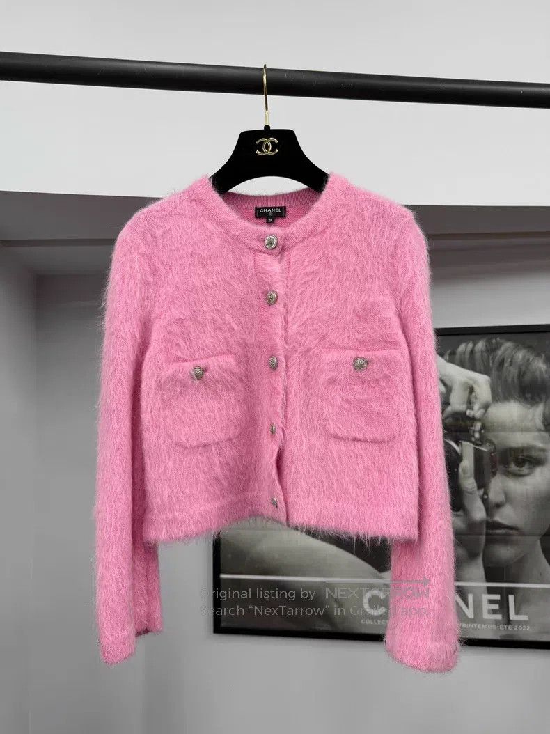 Chanel Chanel Snow series pink snowflake buckle cashmere coat Size XS / US 0-2 / IT 36-38 - 1 Thumbnail