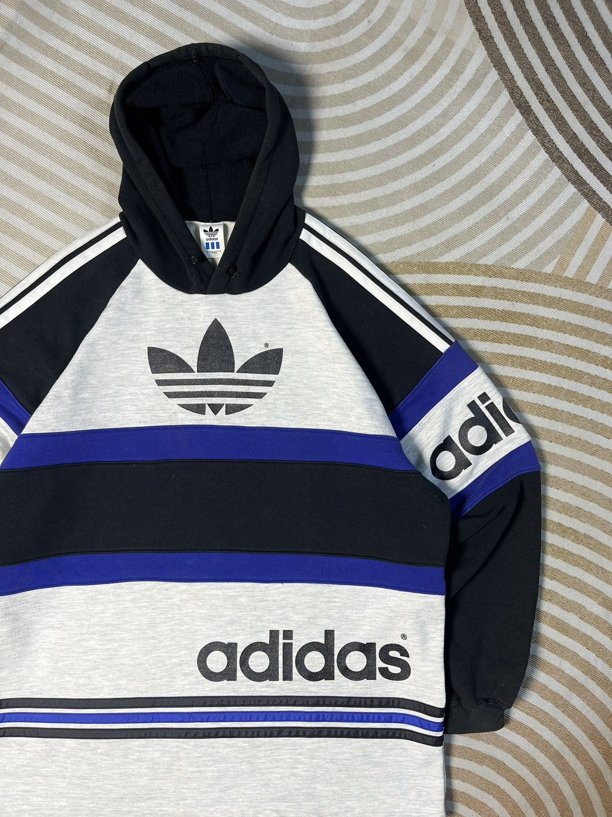 Adidas VINTAGE ADIDAS PULLOVER HOODIE Size US XL / EU 56 / 4 - 2 Thumbnail
