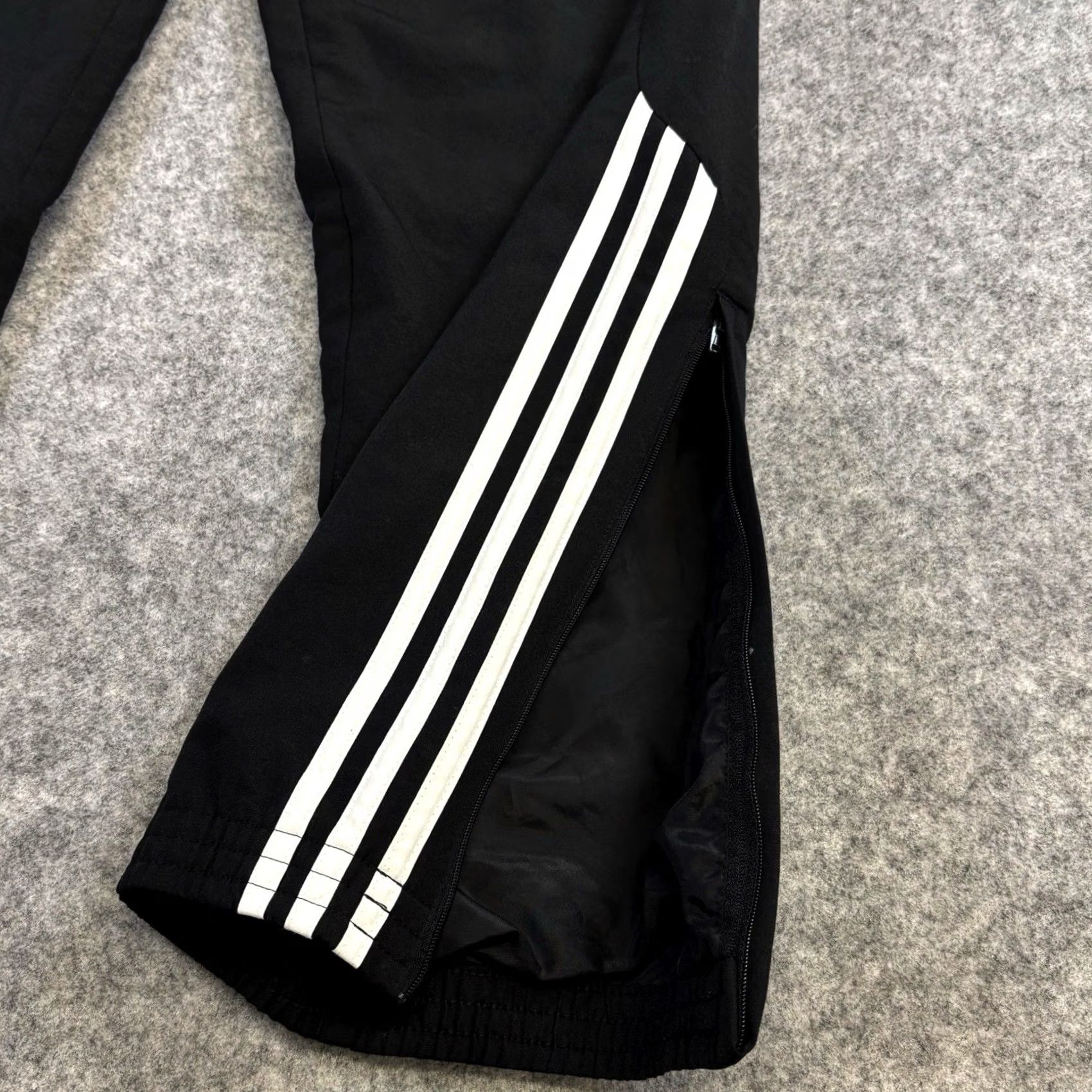 Adidas Adidas Track Pants Medium Mens Black White 2015 Pockets Zip Ankle Size US 31 - 4 Thumbnail